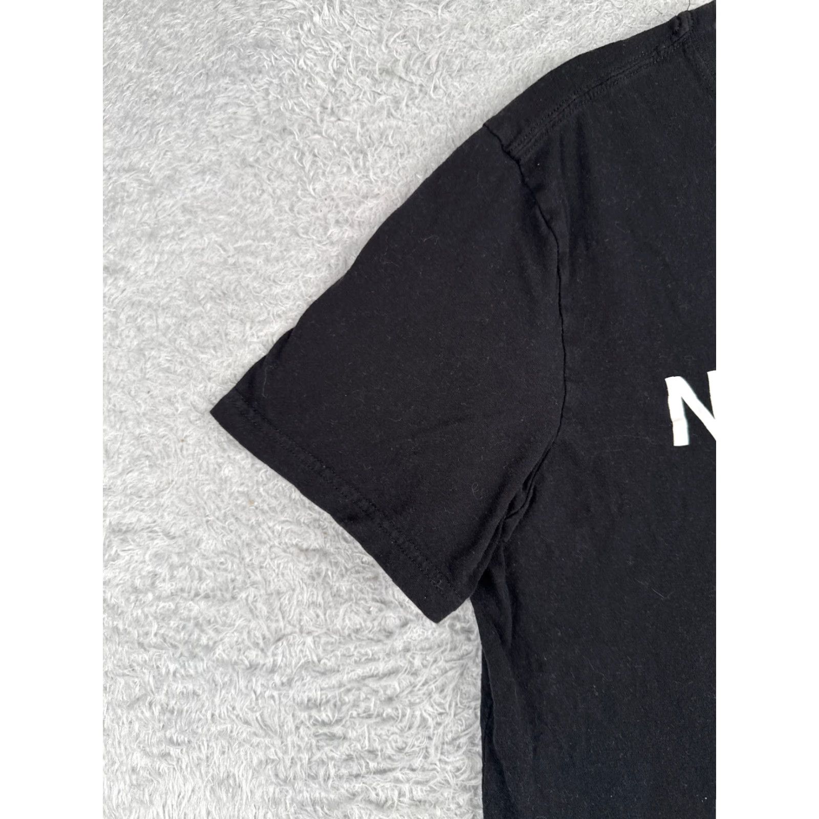 The North Face The North Face Shirt Men Large Black Short Sleeve Crew Neck Logo Cotton T-Shirt Size US L / EU 52-54 / 3 - 3 Thumbnail