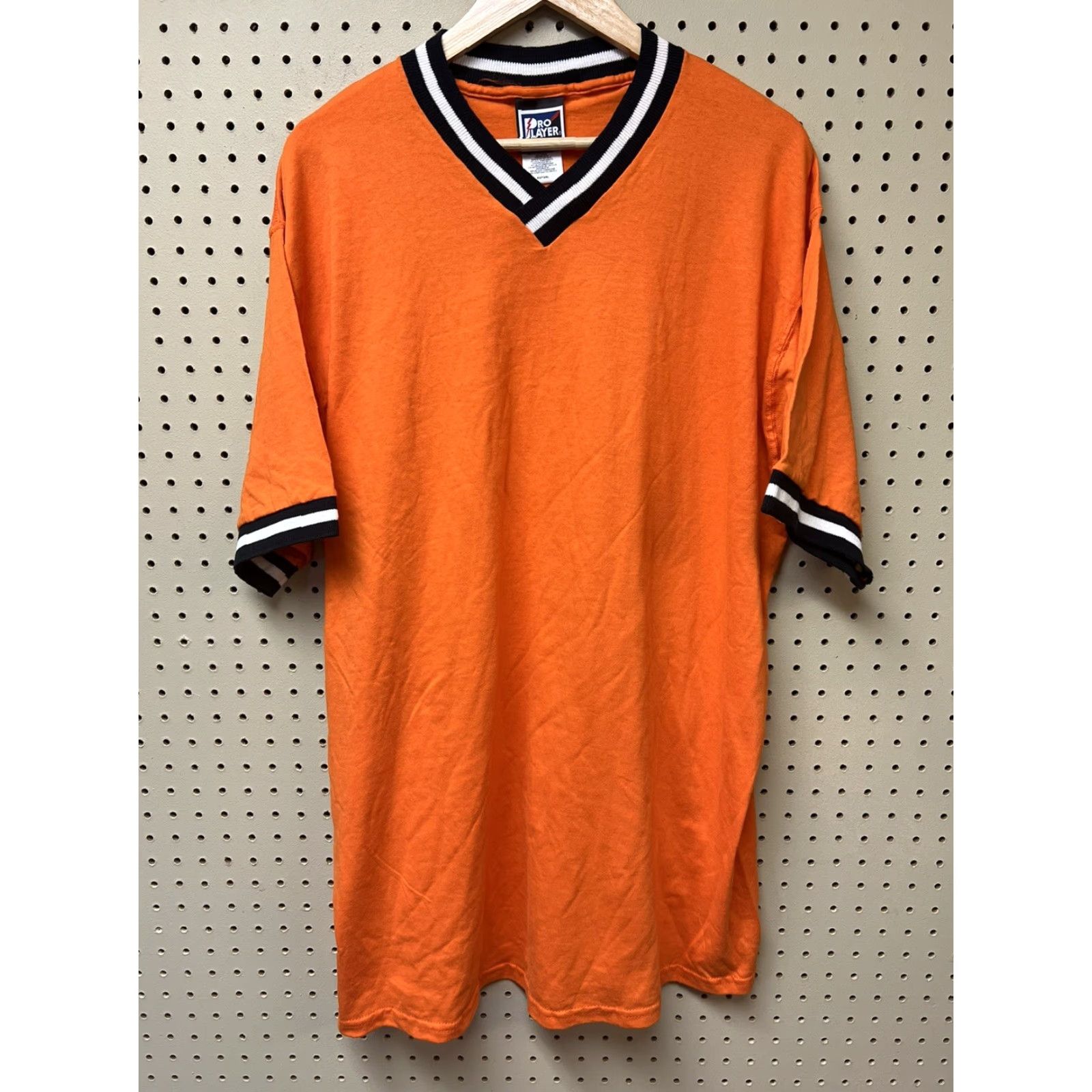 Vintage VINTAGE Pro Player Orange V-Neck Tee T-Shirt XL Pro Player Uniform Short Sleeve Mens? Size US XL / EU 56 / 4 - 2 Thumbnail