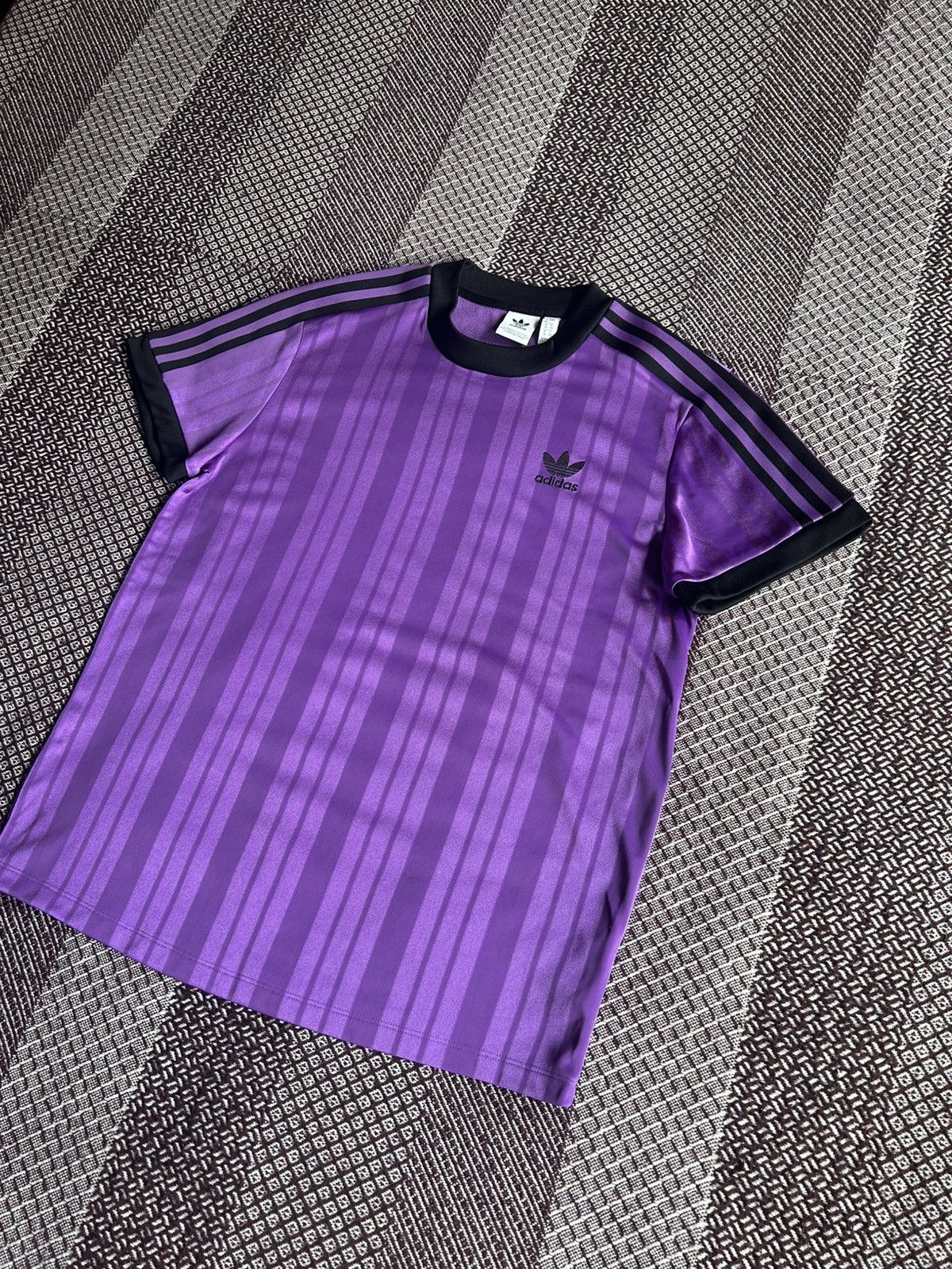 Adidas Adidas Firebird Striped Purple T-Shirt Unisex Streetwear Size US S / EU 44-46 / 1 - 2 Thumbnail