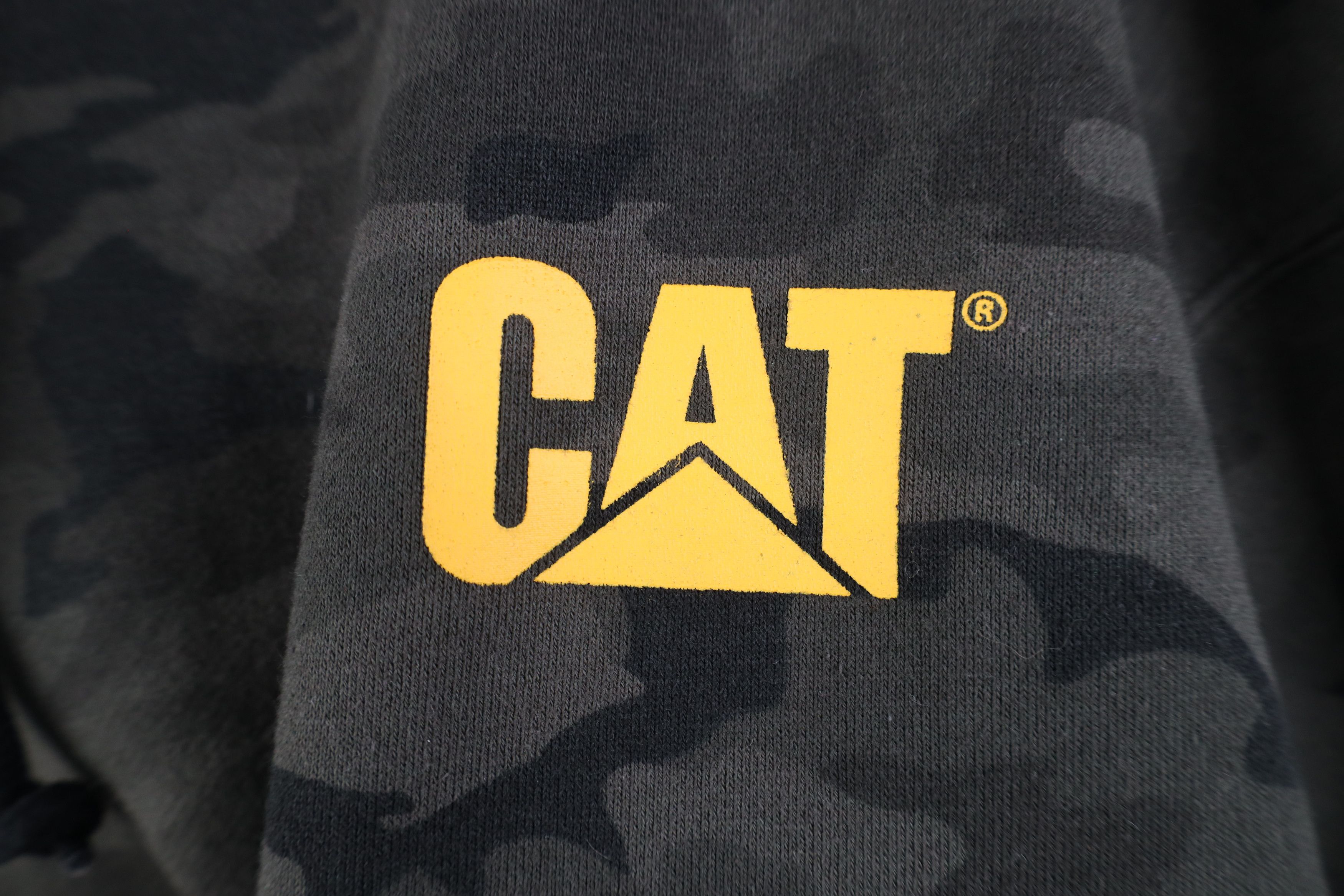 Caterpillar Vintage Y2K Caterpillar CAT Camouflage Hoodie Sweatshirt Size US XXL / EU 58 / 5 - 4 Thumbnail