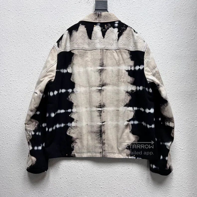 Louis Vuitton Louis Vuitton FW22 Logo embossed tie-dye zip quilted work Size US L / EU 52-54 / 3 - 2 Thumbnail
