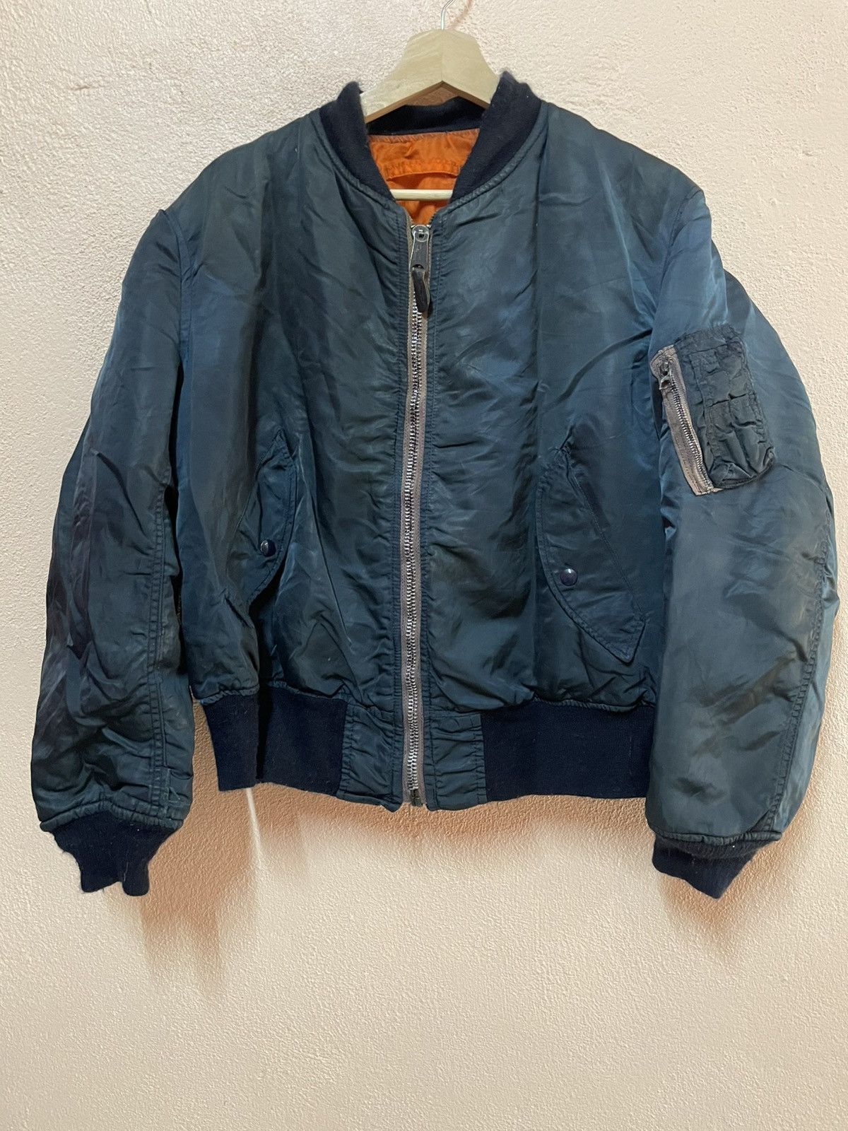 Alpha Industries Vintage Alpha Industries MA-1 Flight Bomber Jacket Military Size US M / EU 48-50 / 2 - 1 Thumbnail