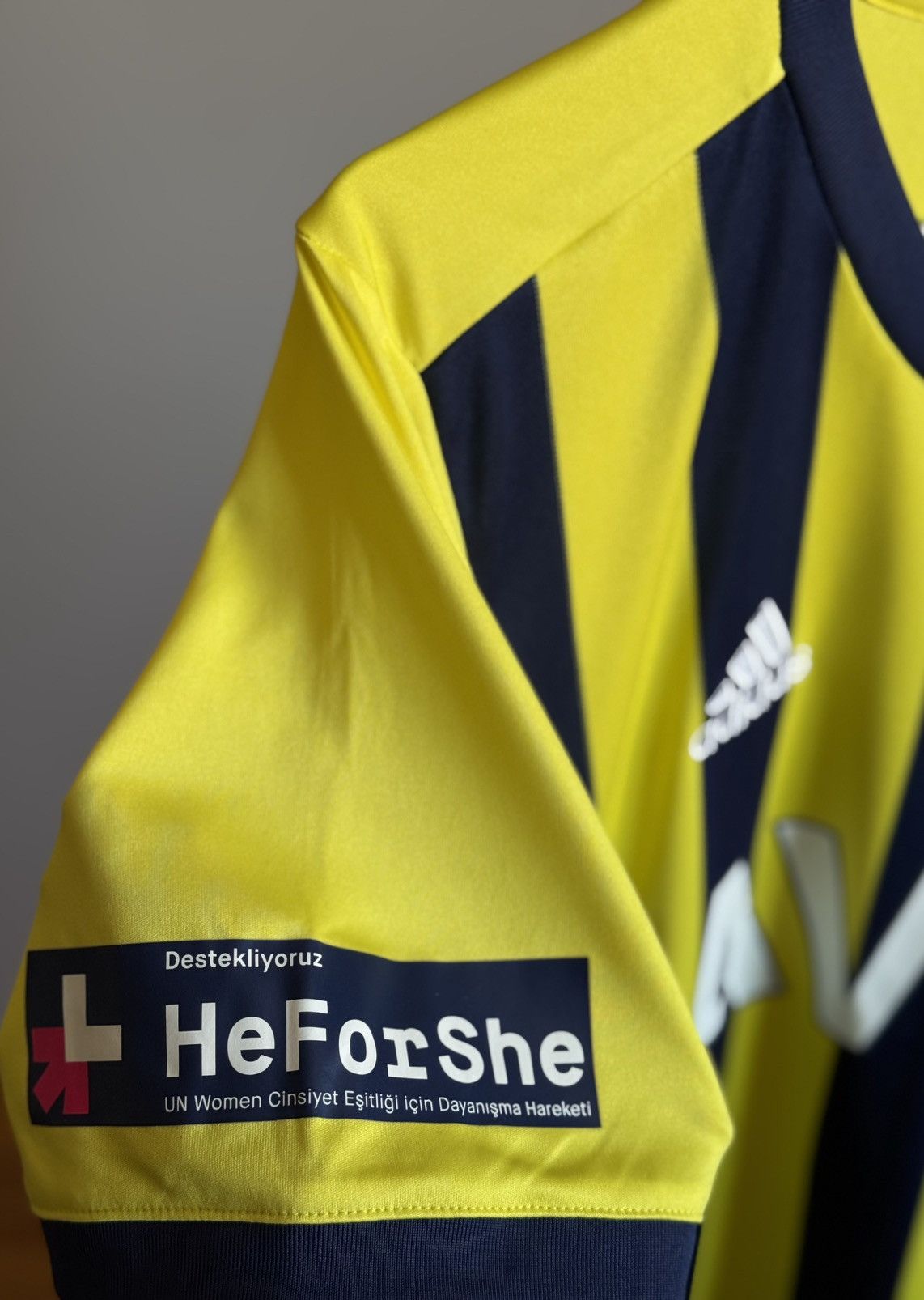 Vintage Adidas Fenerbahce SK 2020 2021 Jersey T-shirt Size US M / EU 48-50 / 2 - 7 Thumbnail