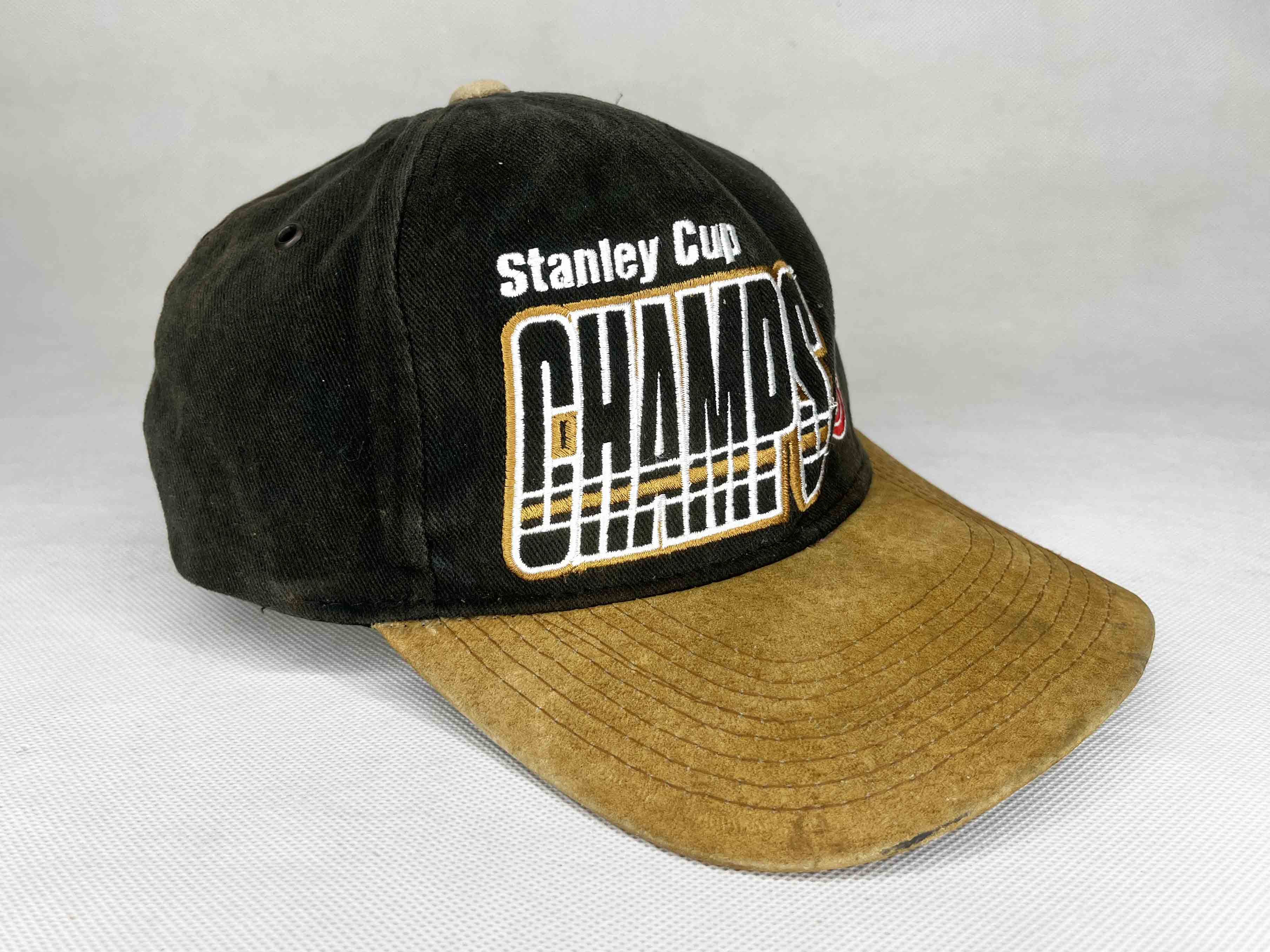 Starter Vintage Starter NHL Stanley Cup Detroit Red Wings Cap Hat Size ONE SIZE - 4 Thumbnail