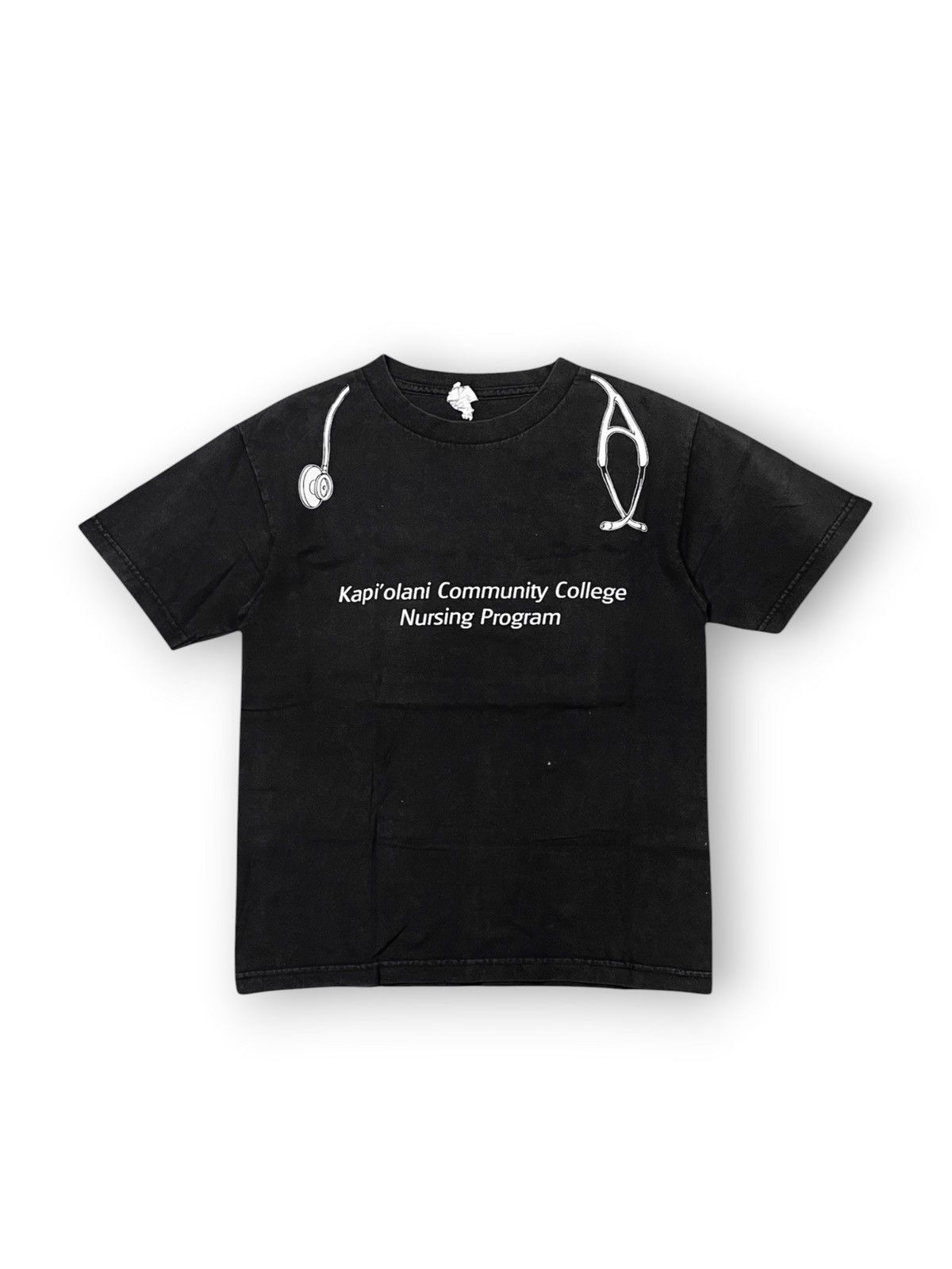 Alstyle Y2K KCC Nursing Program University Of Hawaii Vintage Tee Size US S / EU 44-46 / 1 - 1 Thumbnail