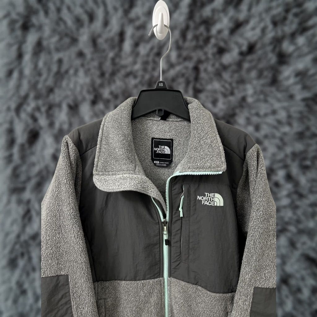 The North Face VINTAGE The North Face Denali Jacket Womens S Gray Fleece Pockets Polartec Full Zip YKK Size S / US 4 / IT 40 - 1 Thumbnail