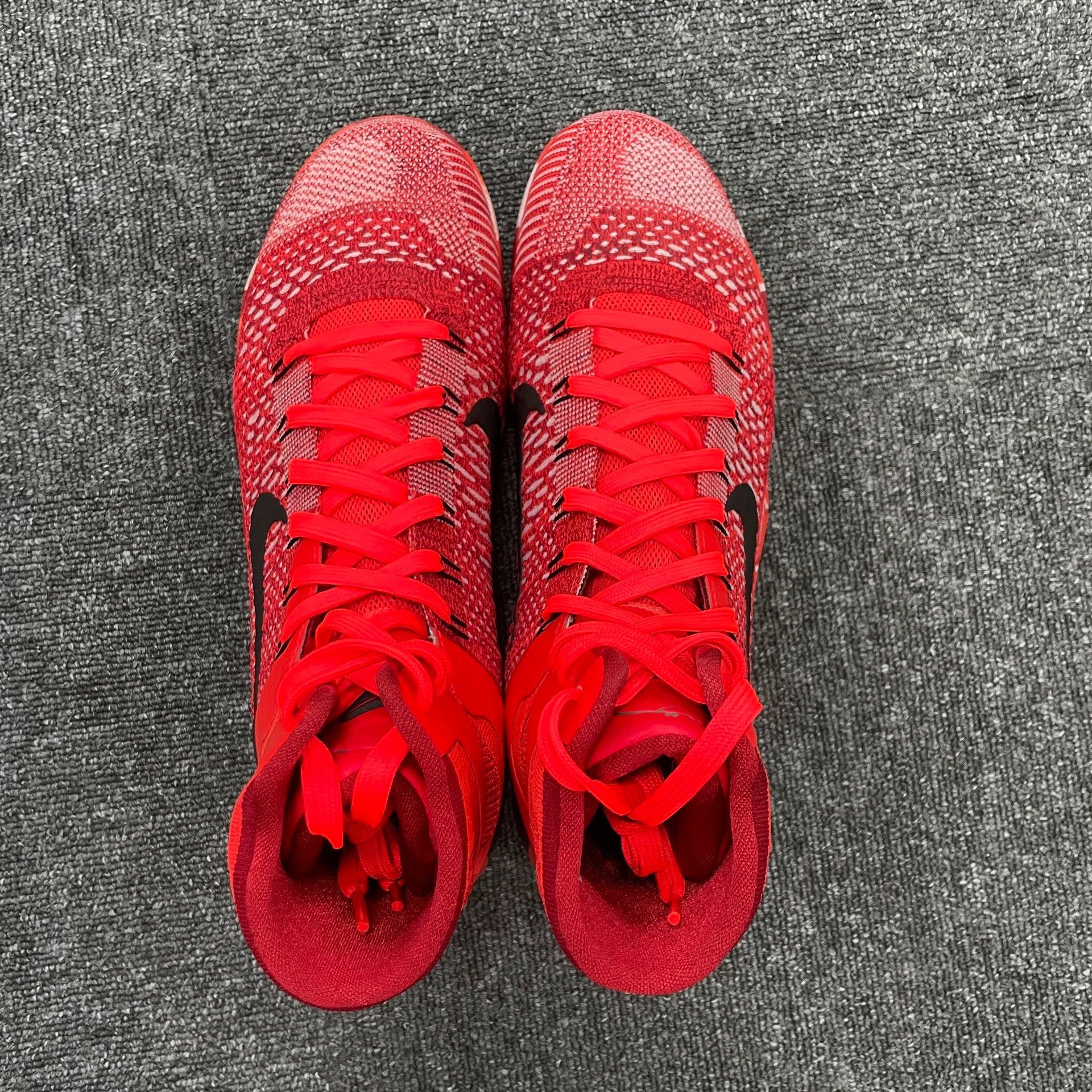 Nike Nike Kobe 9 Elite Christmas Men's Red High Top Bball 43 2014 Size US 10 / EU 43 - 4 Thumbnail