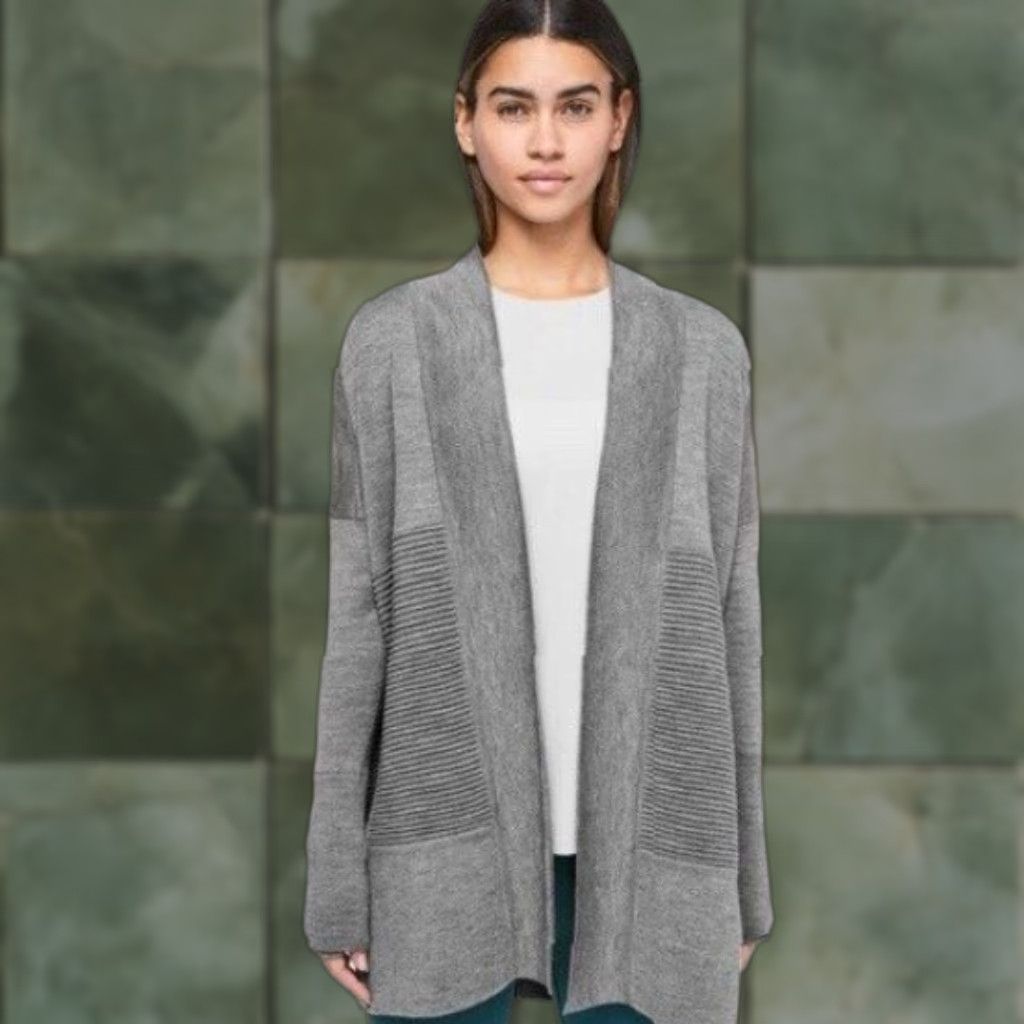 Lululemon VINTAGE Lululemon Women's Cardigan Sweater Open Knit Merino Wool Sz 4 Gray Fall Spring Summer Winter Size S / US 4 / IT 40 - 1 Thumbnail