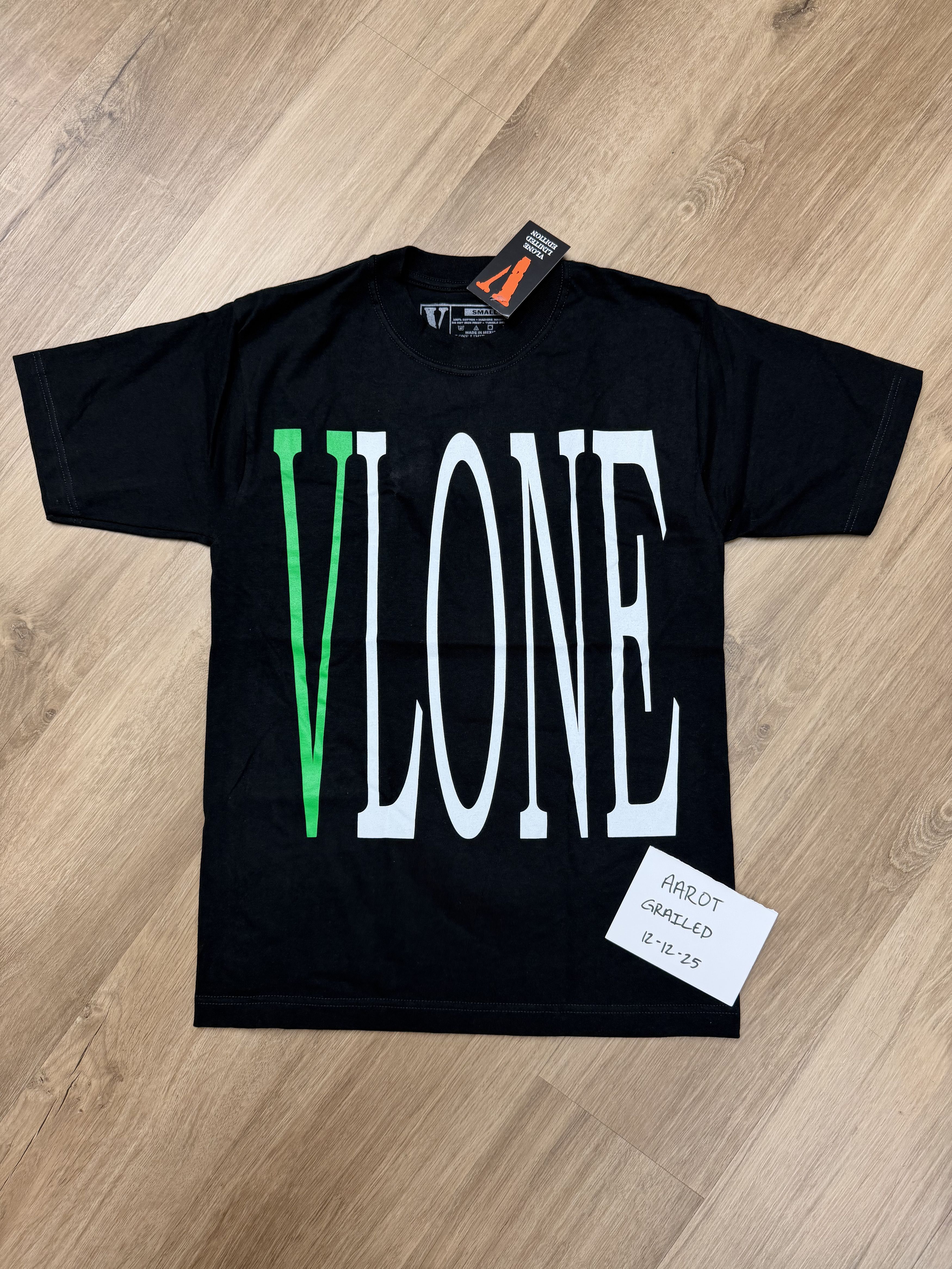 Vlone VLONE Staple T-Shirt Black/Green Size US S / EU 44-46 / 1 - 1 Thumbnail