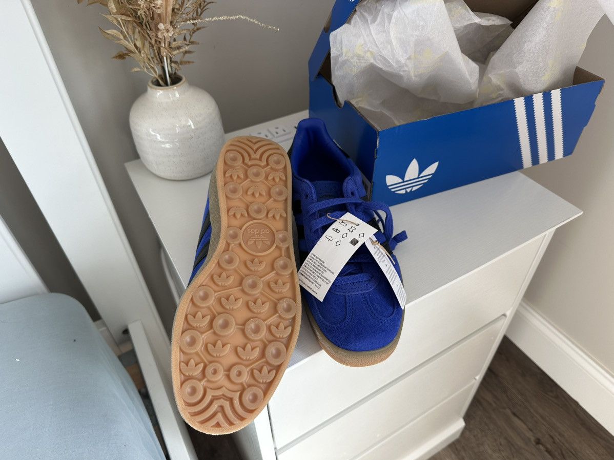 Adidas Adidas Gazelle royal blue sneakers size 8 Size US 8 / EU 41 - 4 Thumbnail