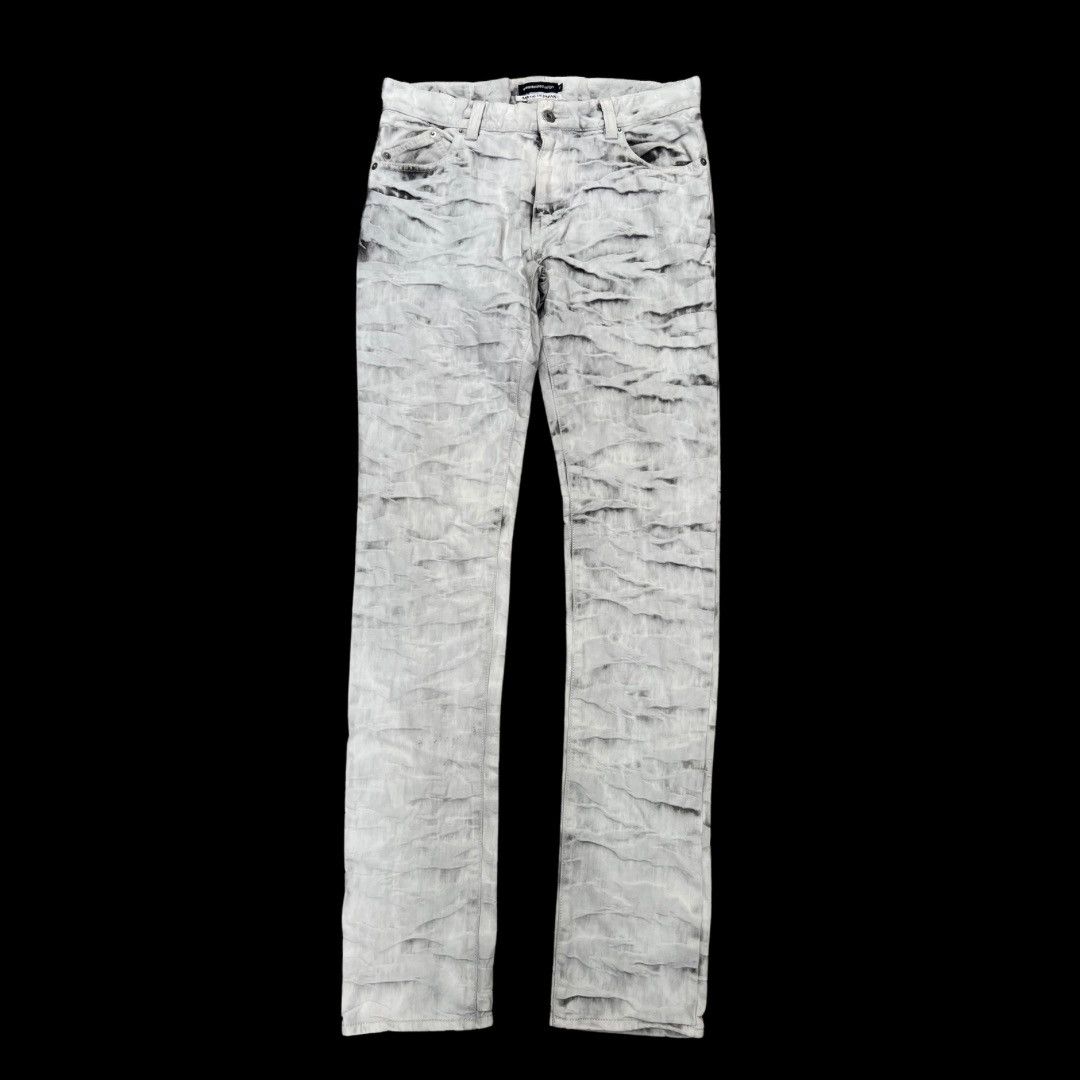 Semantic Design Trompe l’oeil Smoke Pattern