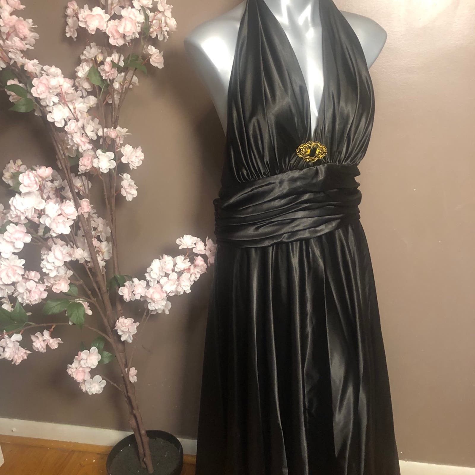 3xl gown halter dress shiny beautiful