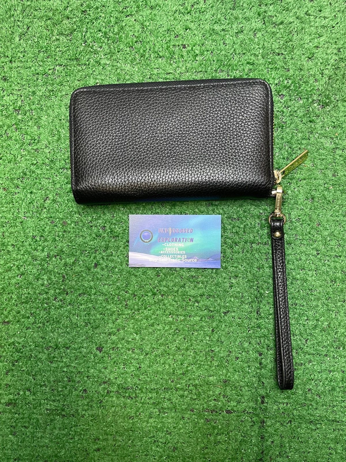 Michael Kors Michael Kors black pebbled leather wristlet Size ONE SIZE - 2 Thumbnail