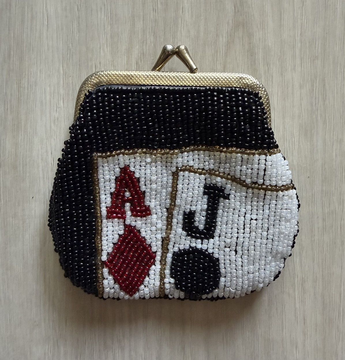 Vintage Vintage Beaded Coin Purse Poker Ace Diamonds Jack Spades Size ONE SIZE - 1 Thumbnail