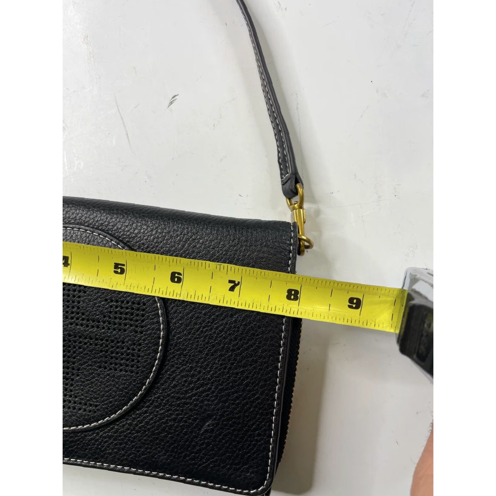 Tory Burch TORY BURCH PERFORATED LOGO FLAT WALLET CROSS BODY BLACK LEATHER CROSSBODY SMALL WOMEN 5" x 8" PEbbled ID: 190041556984 Size ONE SIZE - 7 Thumbnail