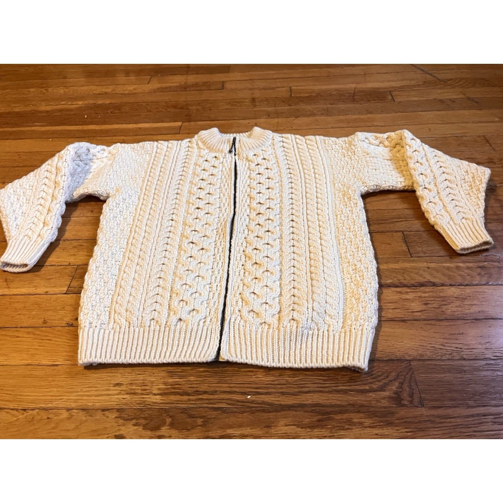 Vintage VINTAGE Carraig Donn Cable Knit Full Zip Cardigan Sweater Women’s XL White Size M / US 6-8 / IT 42-44 - 2 Thumbnail
