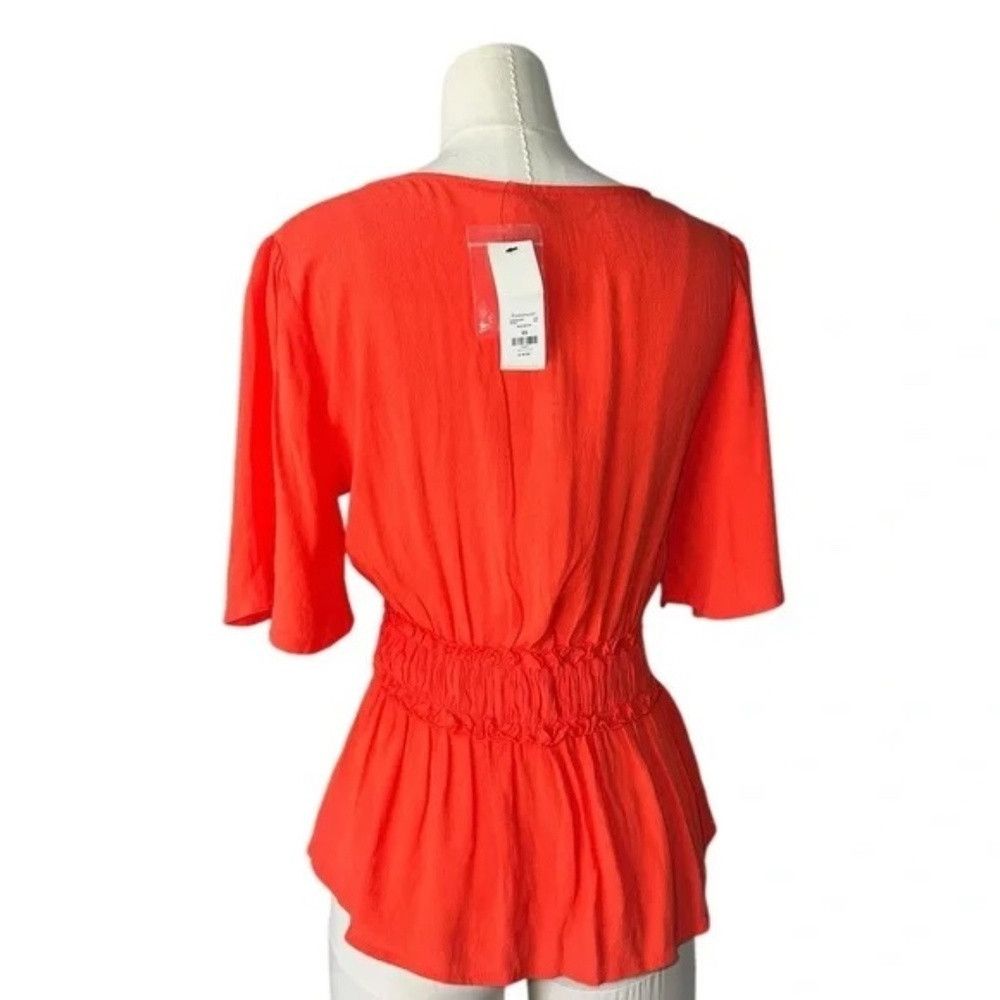 Other Francesca's Alya Women's XS Solid Coral Blouse Button V-Nec Size XS / US 0-2 / IT 36-38 - 2 Thumbnail