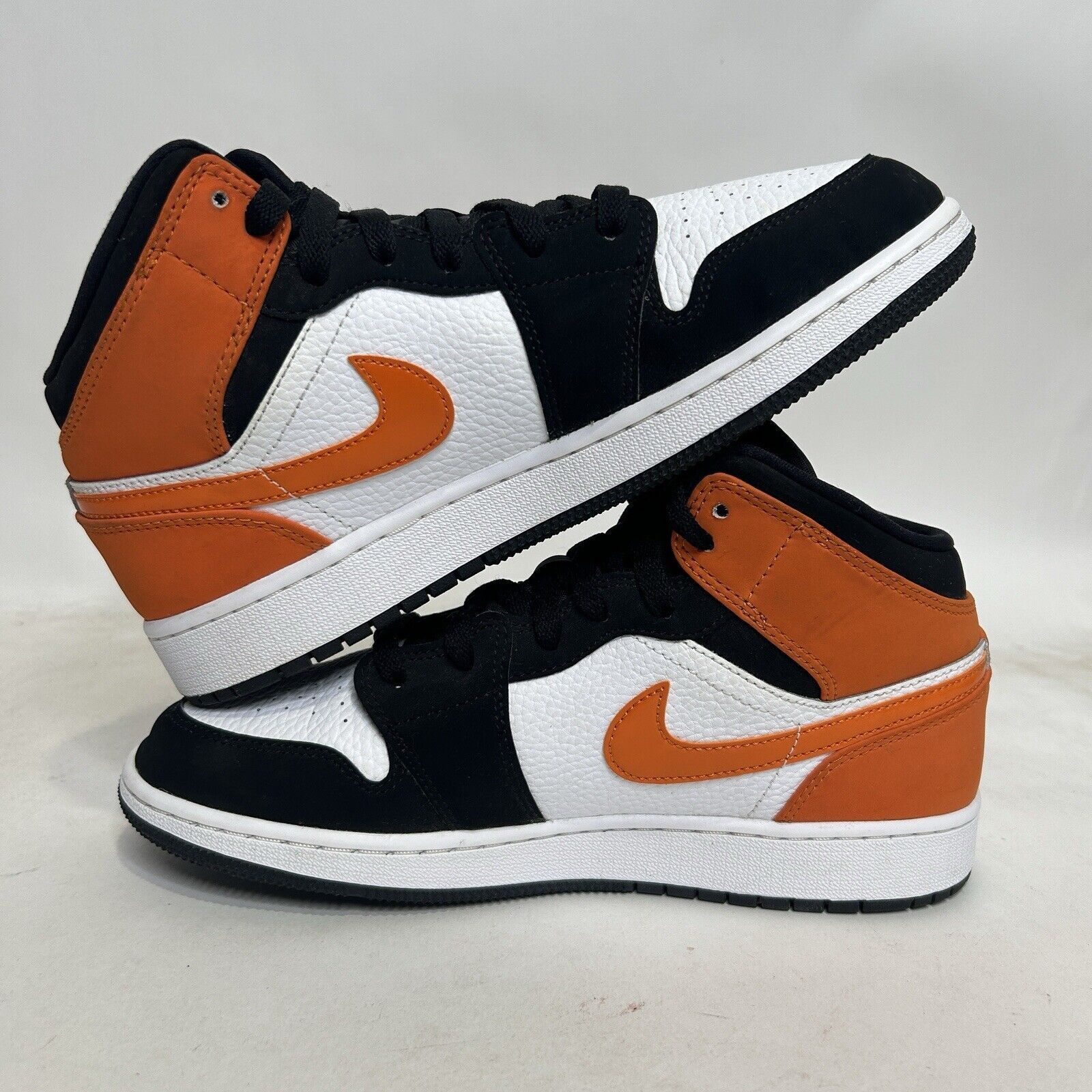 Nike Nike Shoes Air Jordan 1 Mid GS “Shattered Blackboard” 2024 Size US 8.5 / IT 38.5 - 3 Thumbnail
