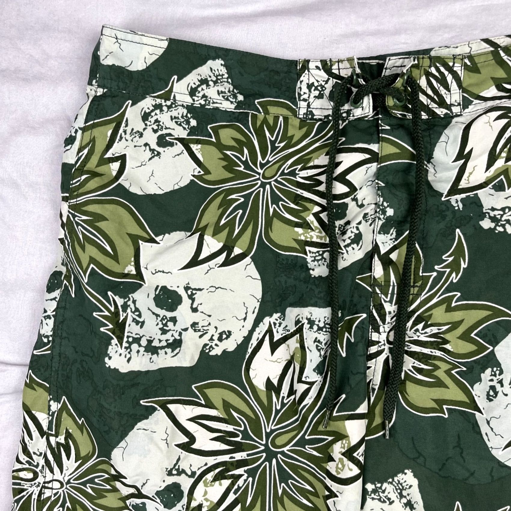 Swims Phys.Sci Board Shorts Mens 36 Green Beach Surfing Hip Hop Y2K Vintage Logo Pockets Drawstring Lightweight 36 Mens Boys Girls Adults? Size US 36 / EU 52 - 3 Thumbnail