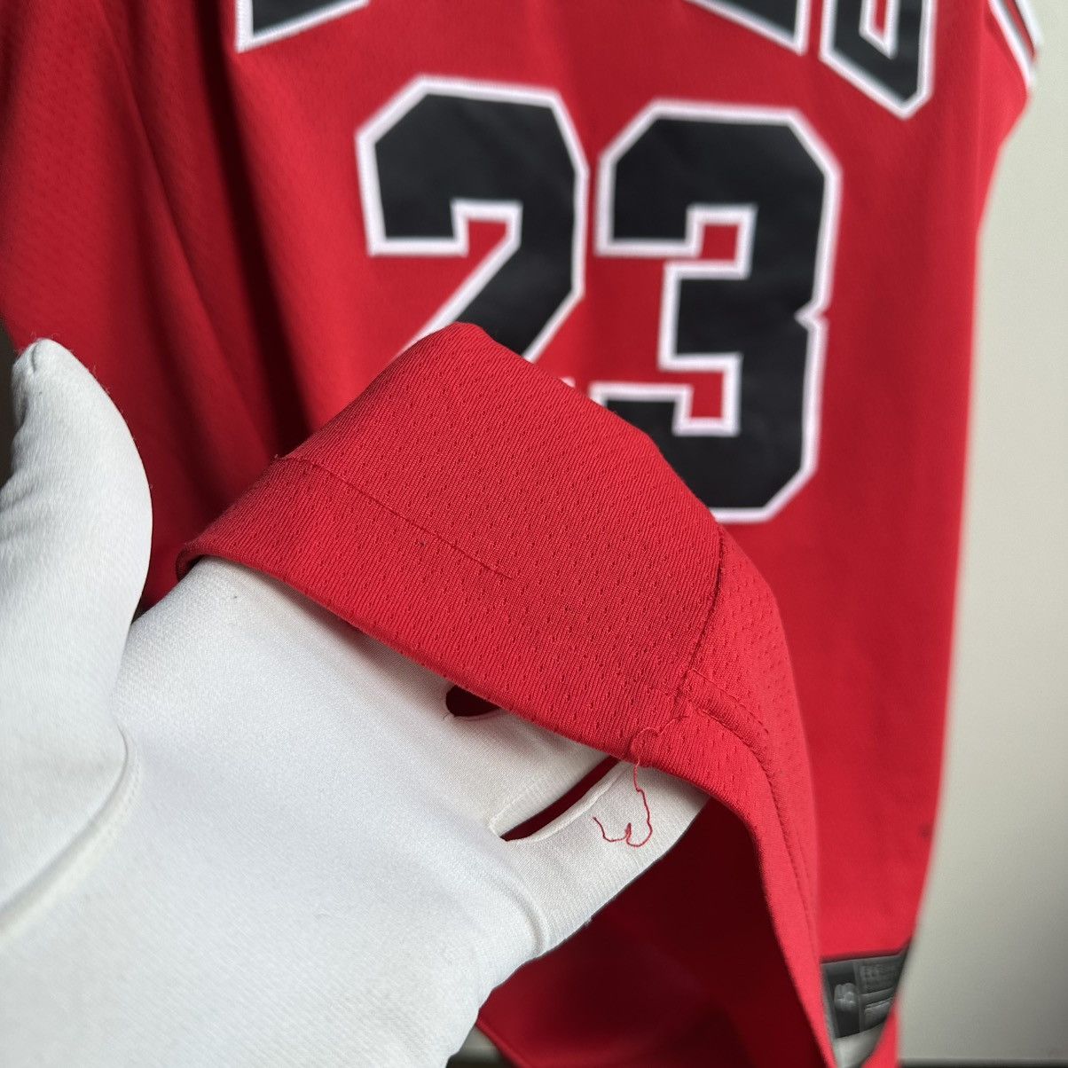 Nike Nike NBA Michael Jordan #23 Chicago Bulls Jersey Size US M / EU 48-50 / 2 - 11 Thumbnail