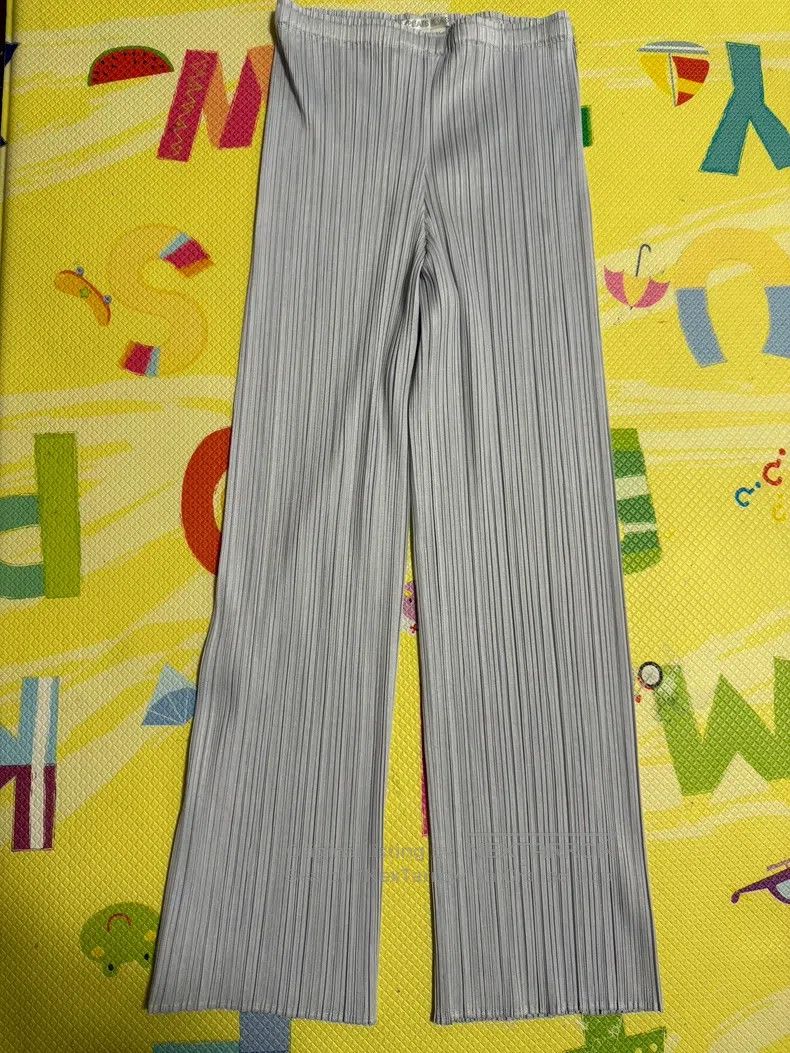 Issey Miyake Issey Miyake Gray Pants Size 25" / US 0 / IT 36 - 1 Thumbnail