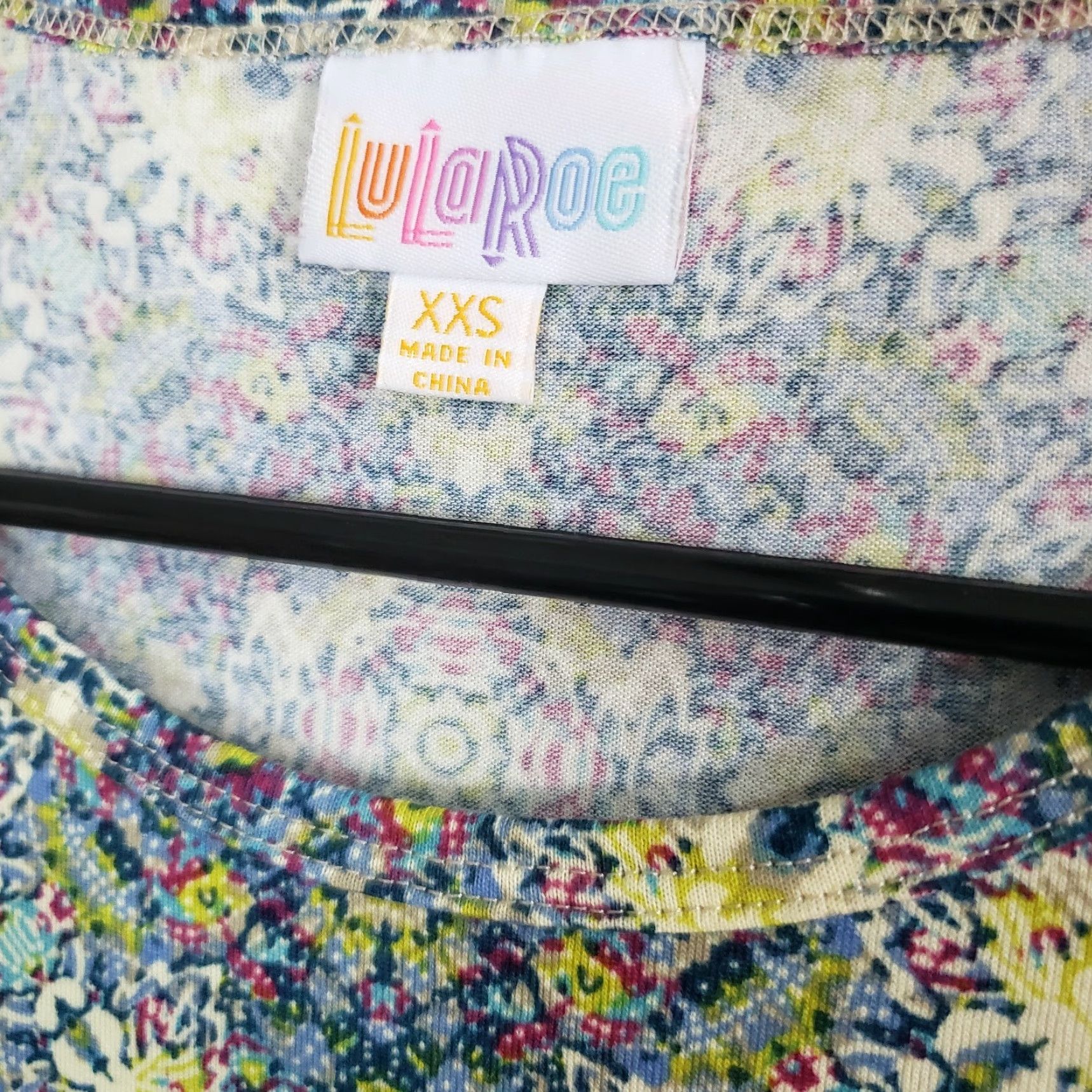 Vintage LuLaRoe Womens Irma Top Sz 2XS Blue Green Kaleidoscope Short Sleeve Shirt Womens 2XS Tunic Casual Pullover Round Neck Polyester Blend Vintage No 90s? Size XXS / US 00 / IT 34 - 5 Thumbnail