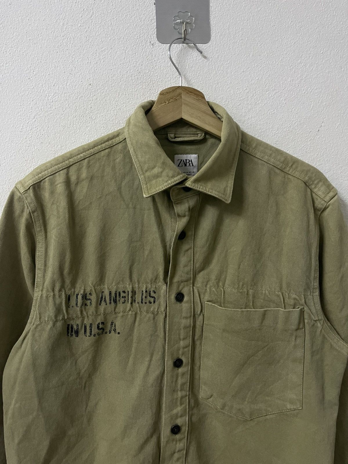 Zara ZARA men’ Military Overshirt Olive Green Size US M / EU 48-50 / 2 - 2 Thumbnail