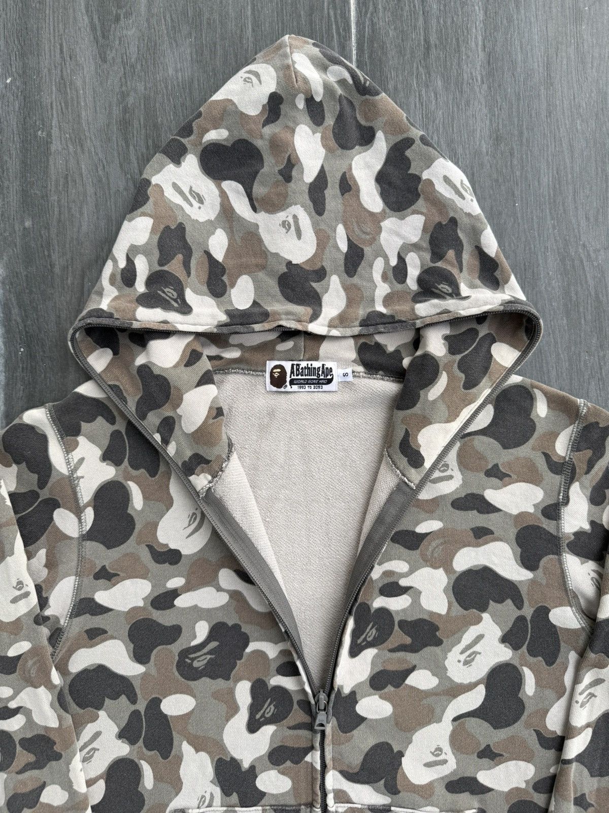 Bape Vintage A Bathing Ape "BAPE" 1st Camo Fullzip Hoodie Nigo Size US S / EU 44-46 / 1 - 6 Thumbnail
