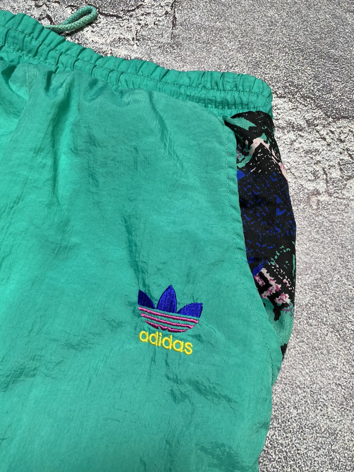 Adidas × Vintage Adidas pants vintage 90s nylon Size US 32 / EU 48 - 3 Thumbnail