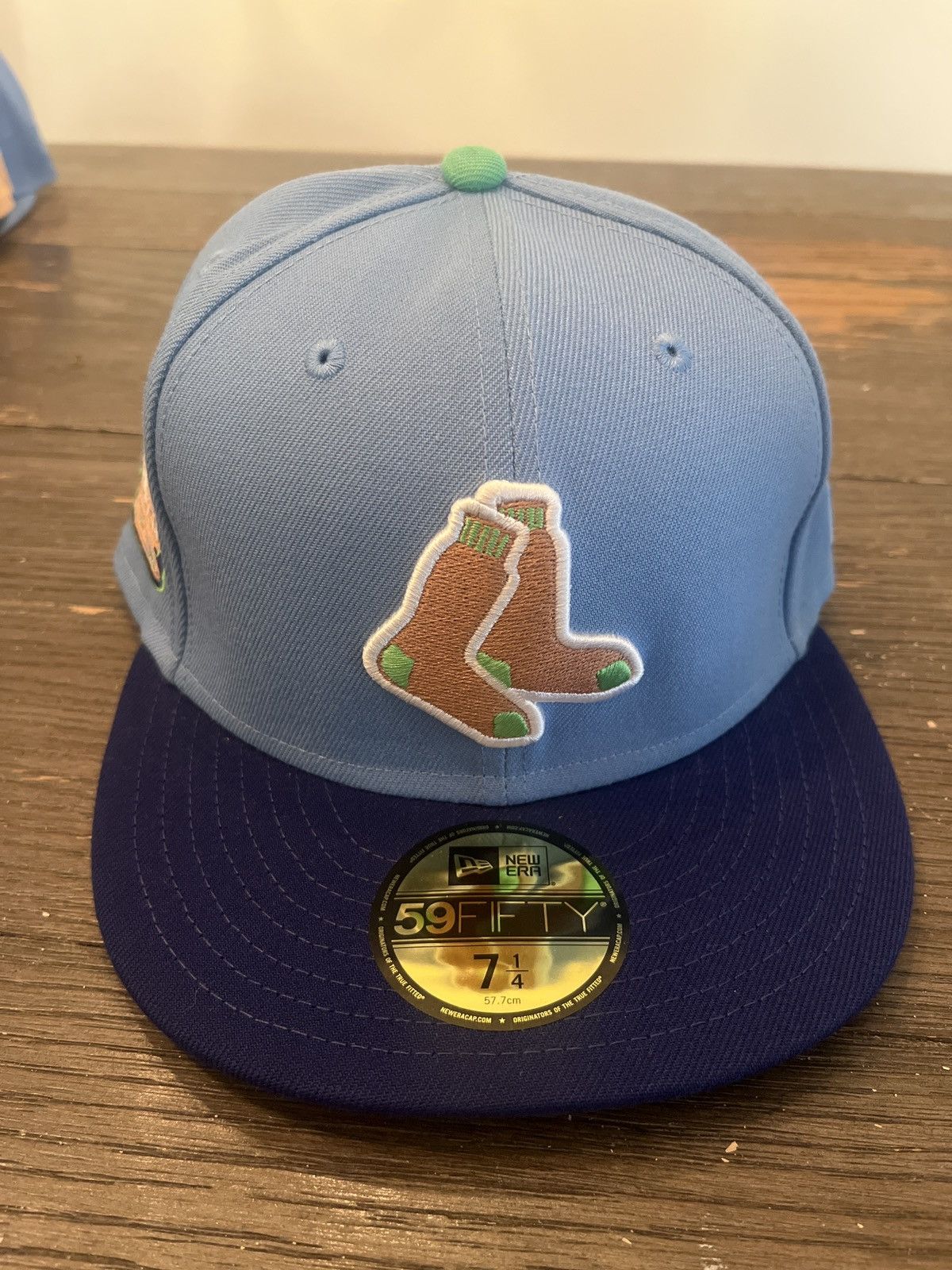 New Era Exclusive Fitted Boston Red Sox Refreshing Pack Size 7 1/4 Size ONE SIZE - 1 Thumbnail