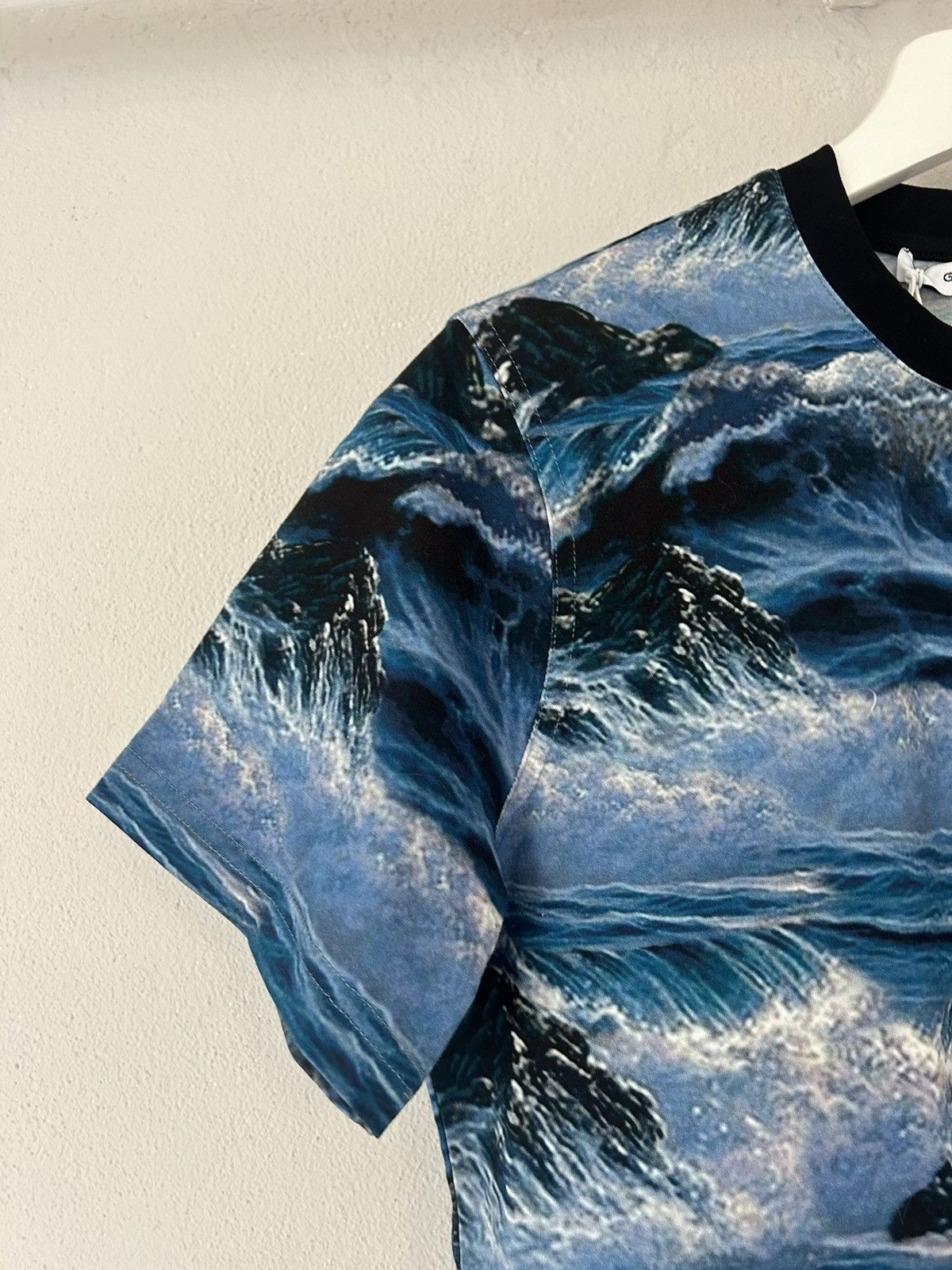Givenchy BNWT Sea Waves Print T-Shirt Size US S / EU 44-46 / 1 - 7 Thumbnail