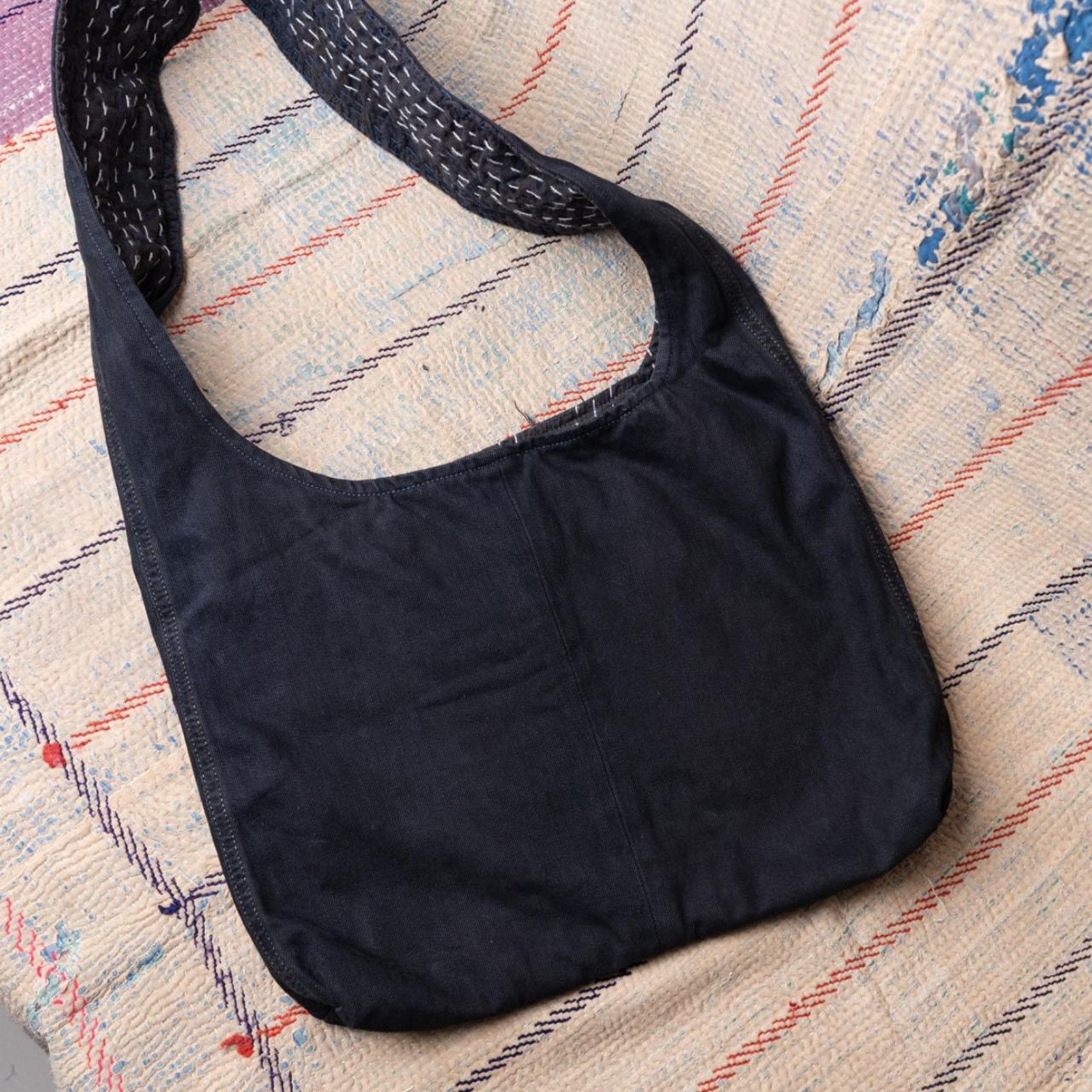Carhartt Upcycled denim carhartt hobo bag Size ONE SIZE - 5 Thumbnail