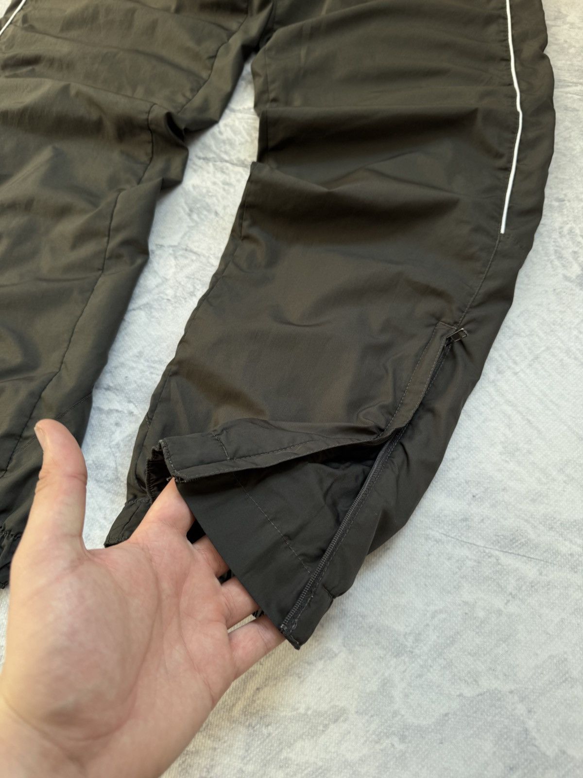 Nike × Vintage NIKE NYLON VINTAGE Y2K OVERSIZE BAGGY FIT PANTS SWEATPANTS Size US 32 / EU 48 - 3 Thumbnail