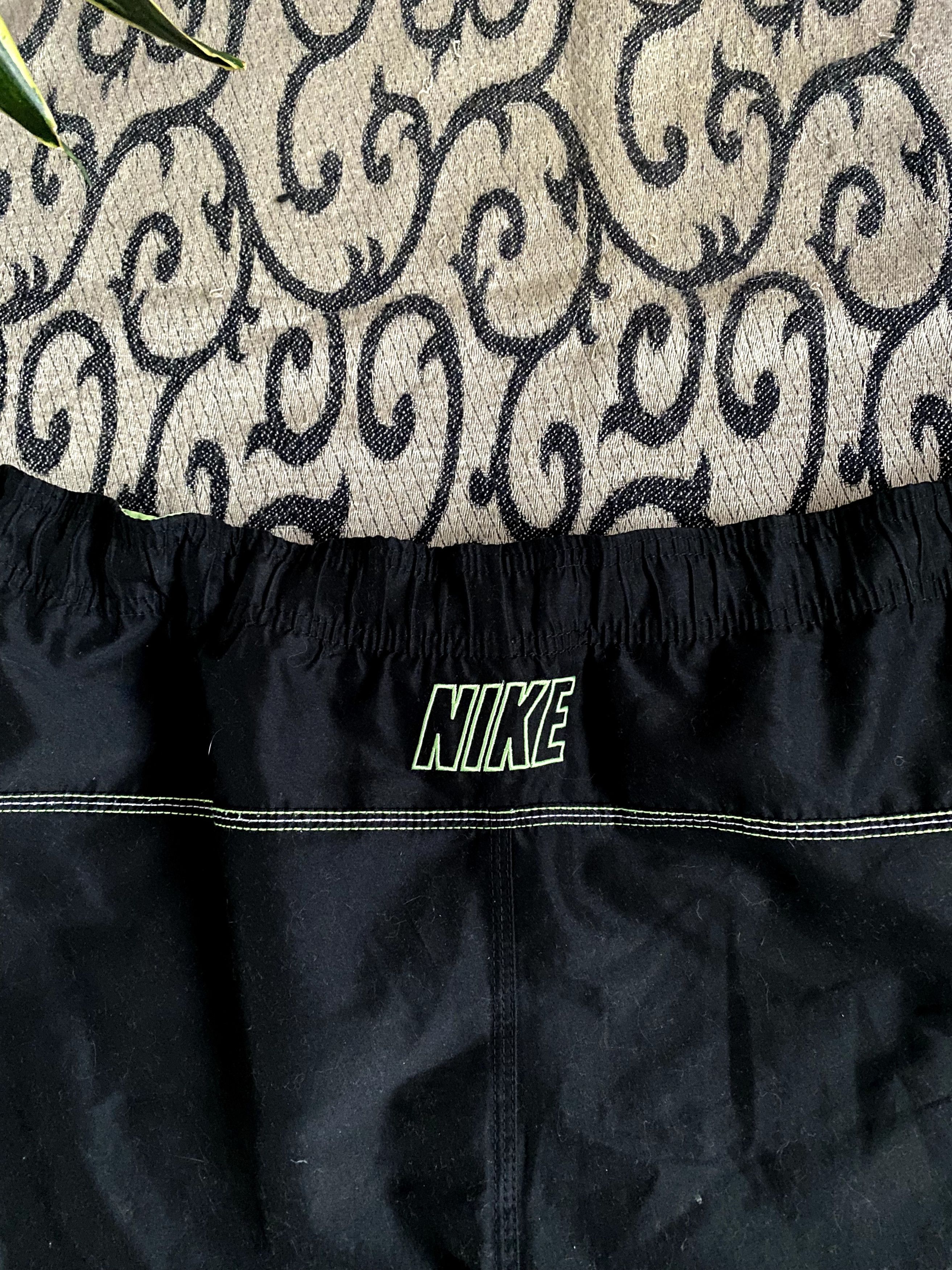 Nike Vintage Nike Cargo Swim Shorts Y2K Size US 35 - 9 Thumbnail