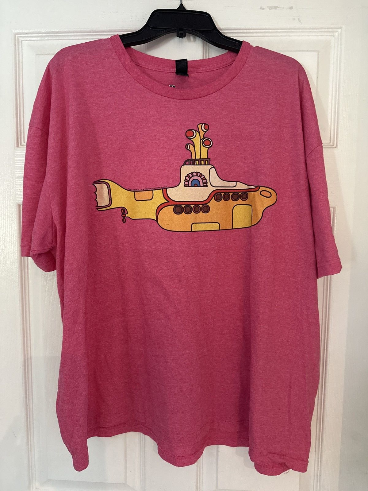 Apple XXXL authentic Beatles yellow submarine Size US XXL / EU 58 / 5 - 1 Thumbnail