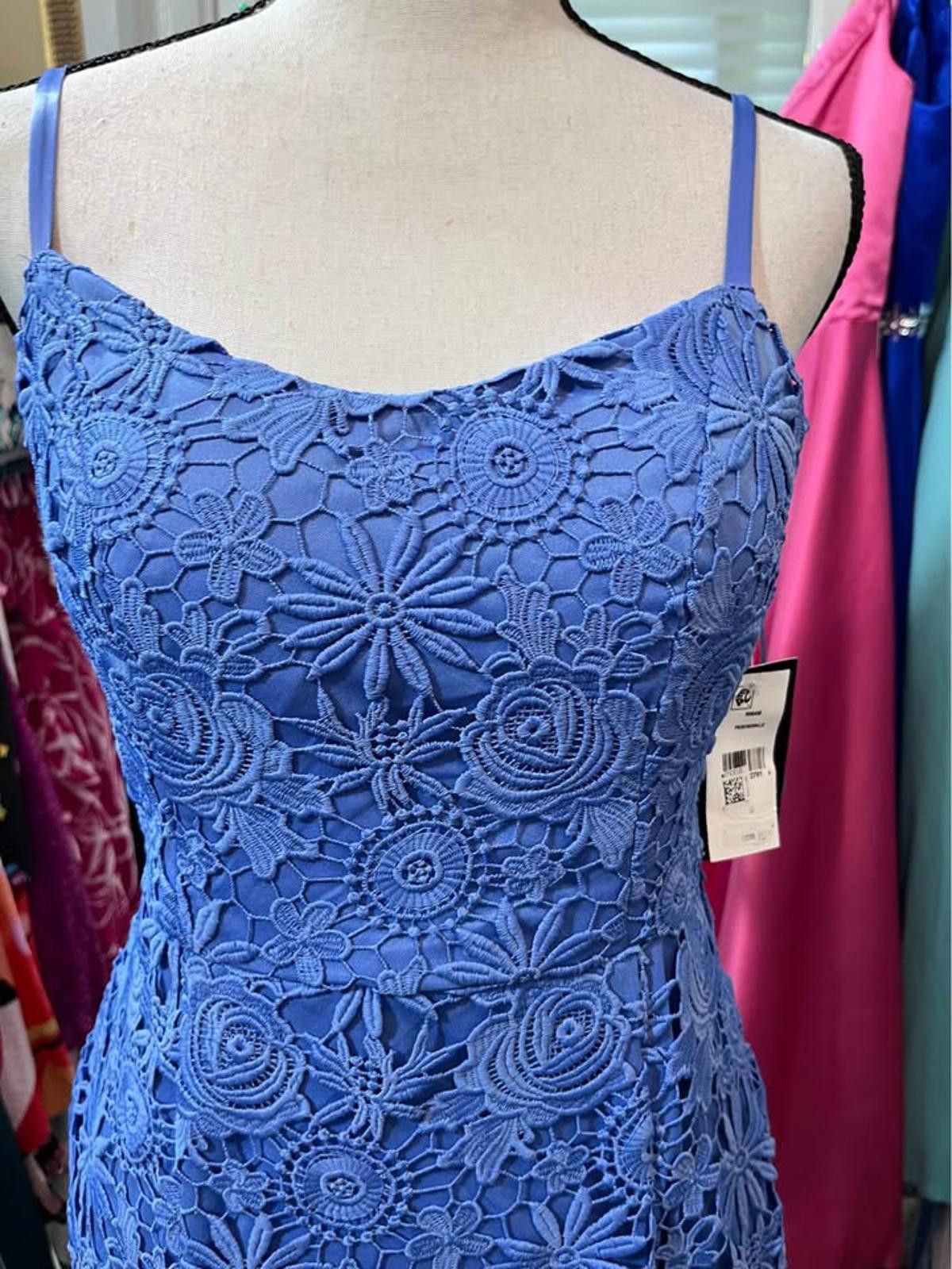 Ann Taylor Size 6 embroidered blue gown by Taylor Size L / US 10 / IT 46 - 1 Thumbnail