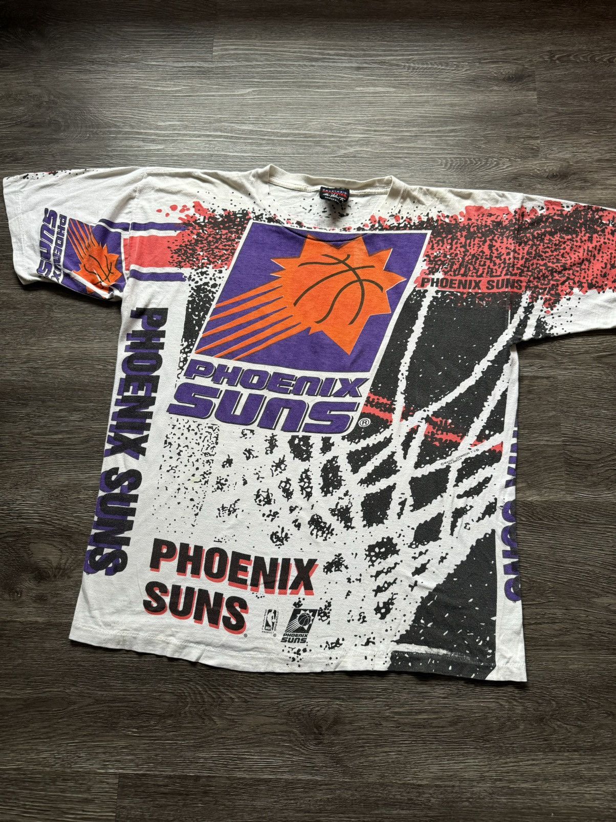 NBA × Vintage VTG 90s NBA PHOENIX SUNS MAGIC JOHNSON BIG PRINT AOP T-SHIRT Size US L / EU 52-54 / 3 - 2 Thumbnail