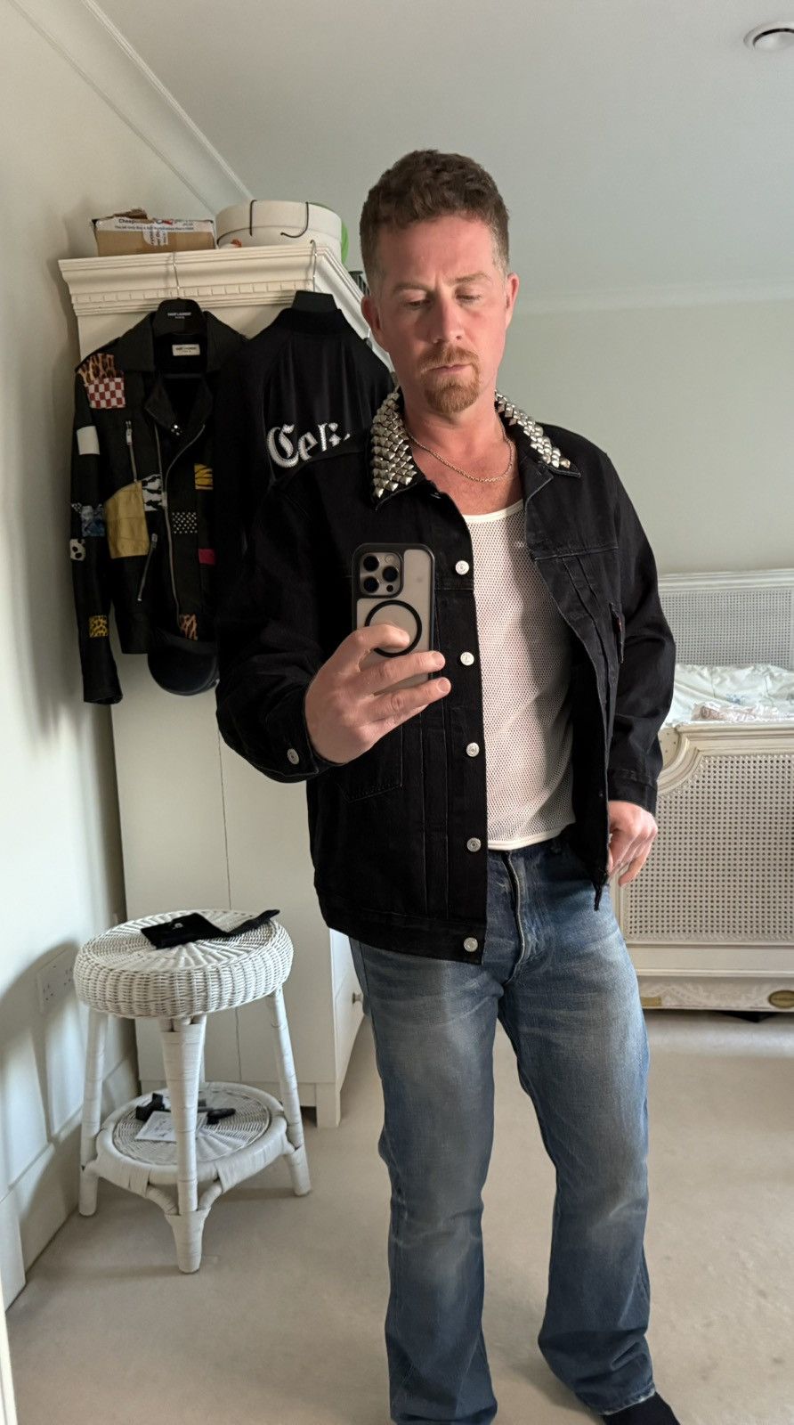 DENIM TEARS × Levi's Denim tears Levi’s black studded trucker jacket BNWT Size US L / EU 52-54 / 3 - 3 Thumbnail