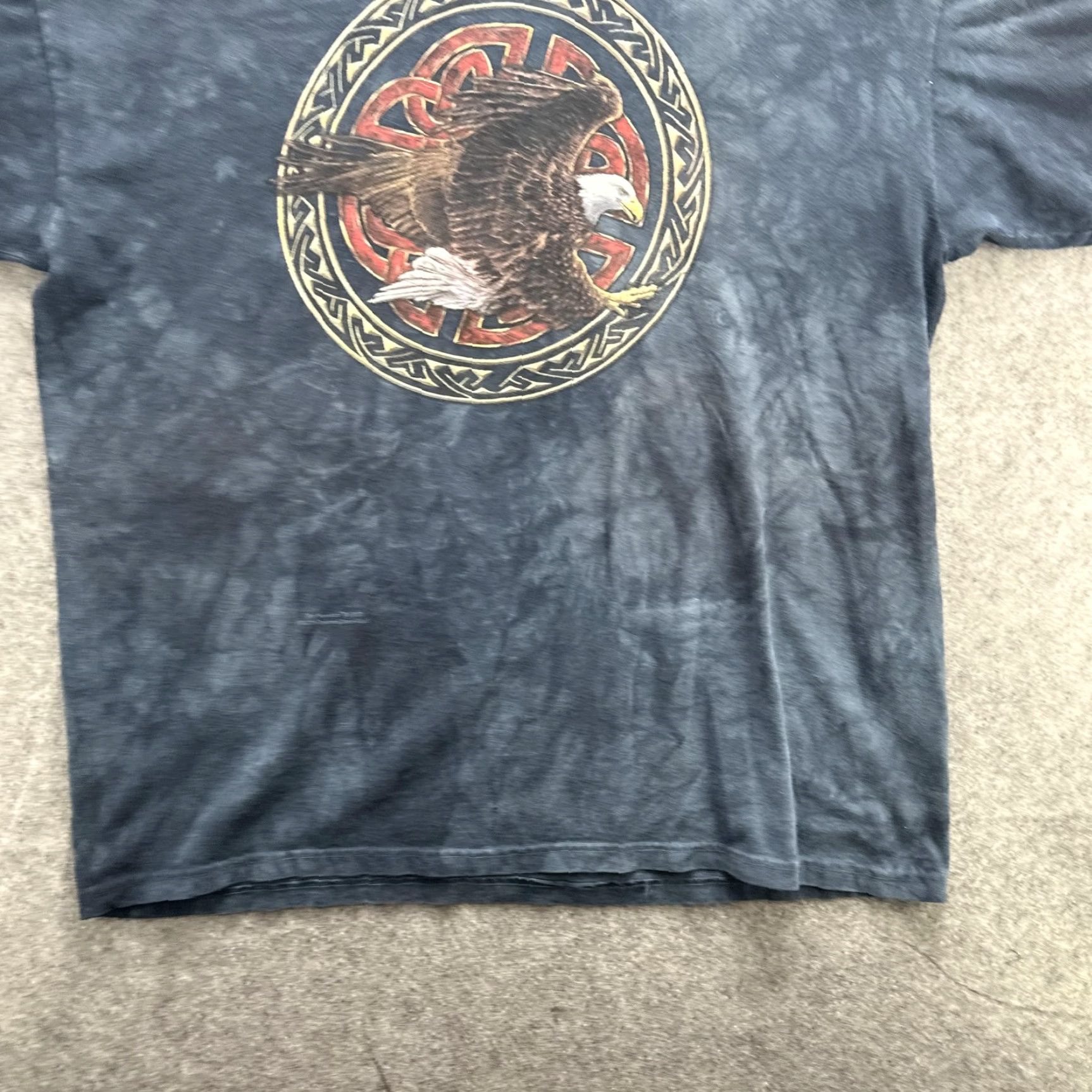 The Mountain VINTAGE The Mountain Shirt Mens XL Blue Bald Eagle Graphic Tie Dye USA Made 2009 Size US XL / EU 56 / 4 - 4 Thumbnail