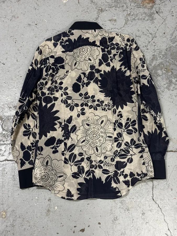 Dolce & Gabbana 2000s Dolce & Gabbana Cream Navy Cotton Floral Shirt Size US M / EU 48-50 / 2 - 4 Thumbnail