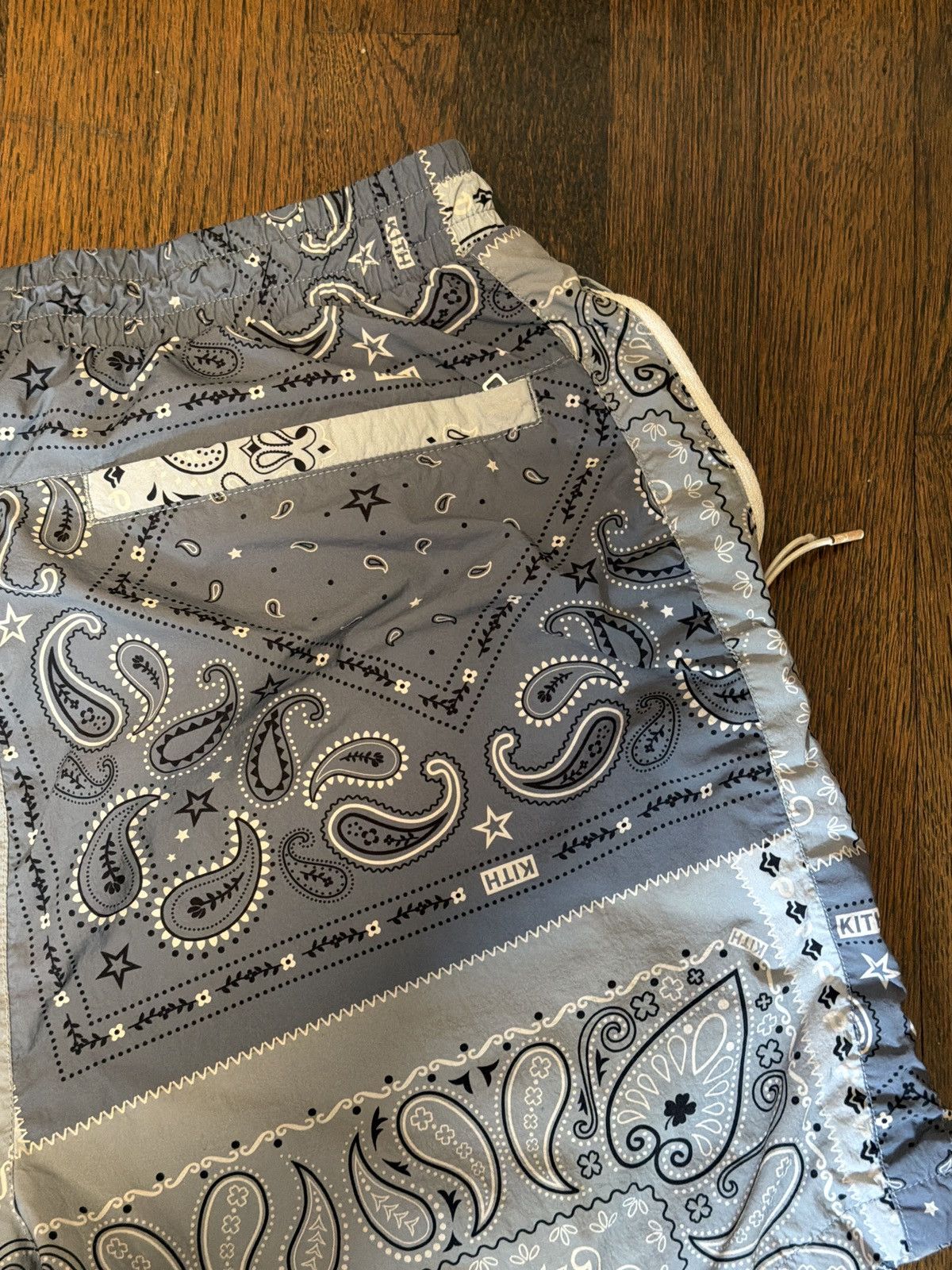 Kith Kith Bandana Swim Shorts Size 30 Size US 30 / EU 46 - 7 Thumbnail
