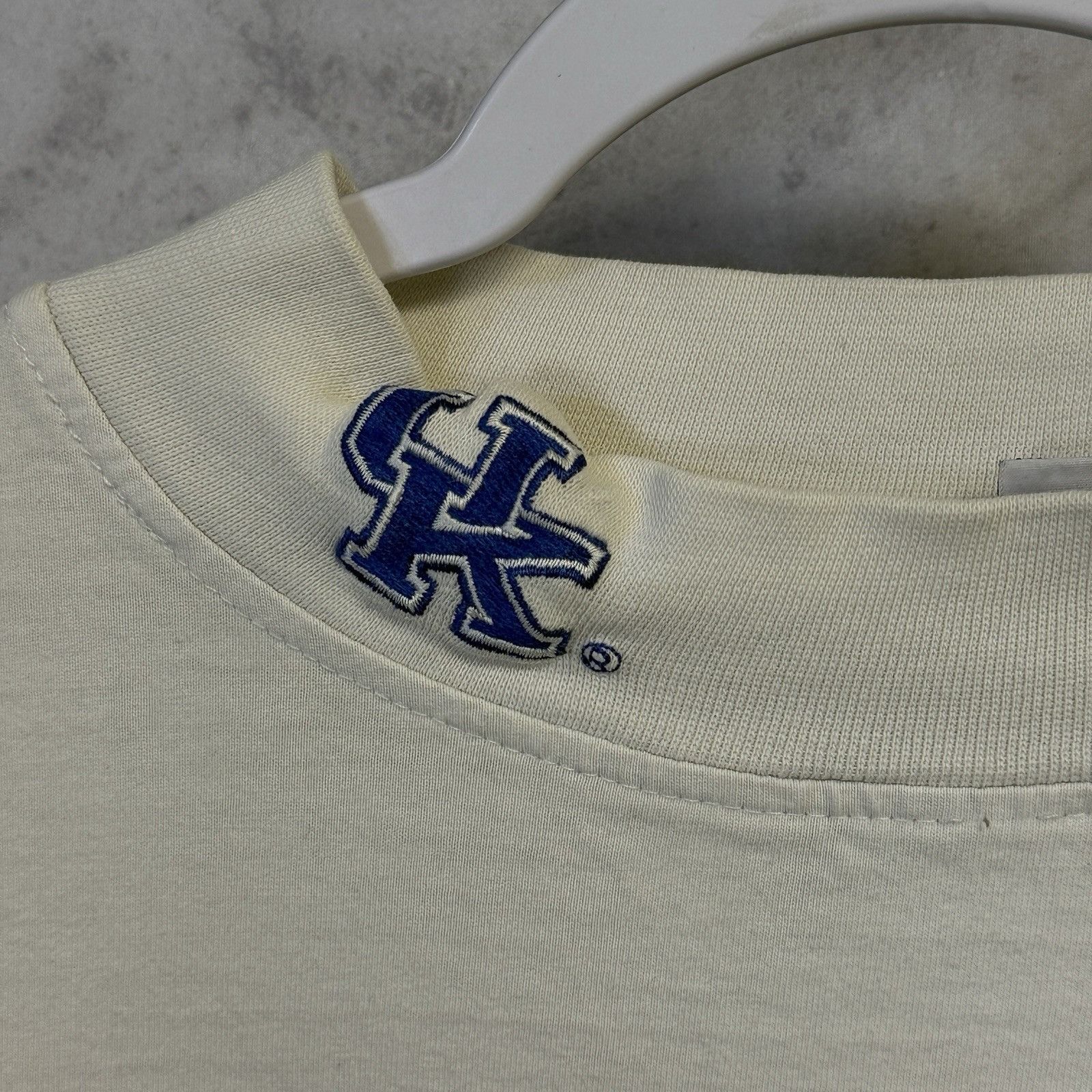 Other Vintage University of Kentucky T Shirt Mens L White Long Sle Size US L / EU 52-54 / 3 - 4 Thumbnail