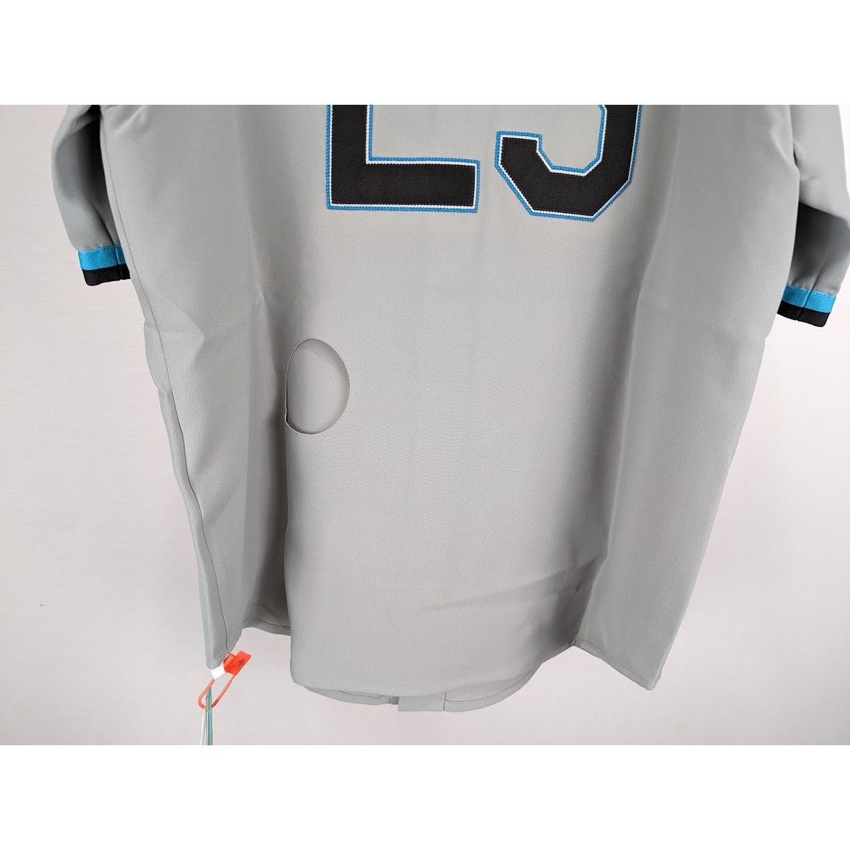 Off-White o1rshd1 MLB-Miami Marlin Cheese Shirt in Grey/Black/Blue Size US M / EU 48-50 / 2 - 15 Thumbnail
