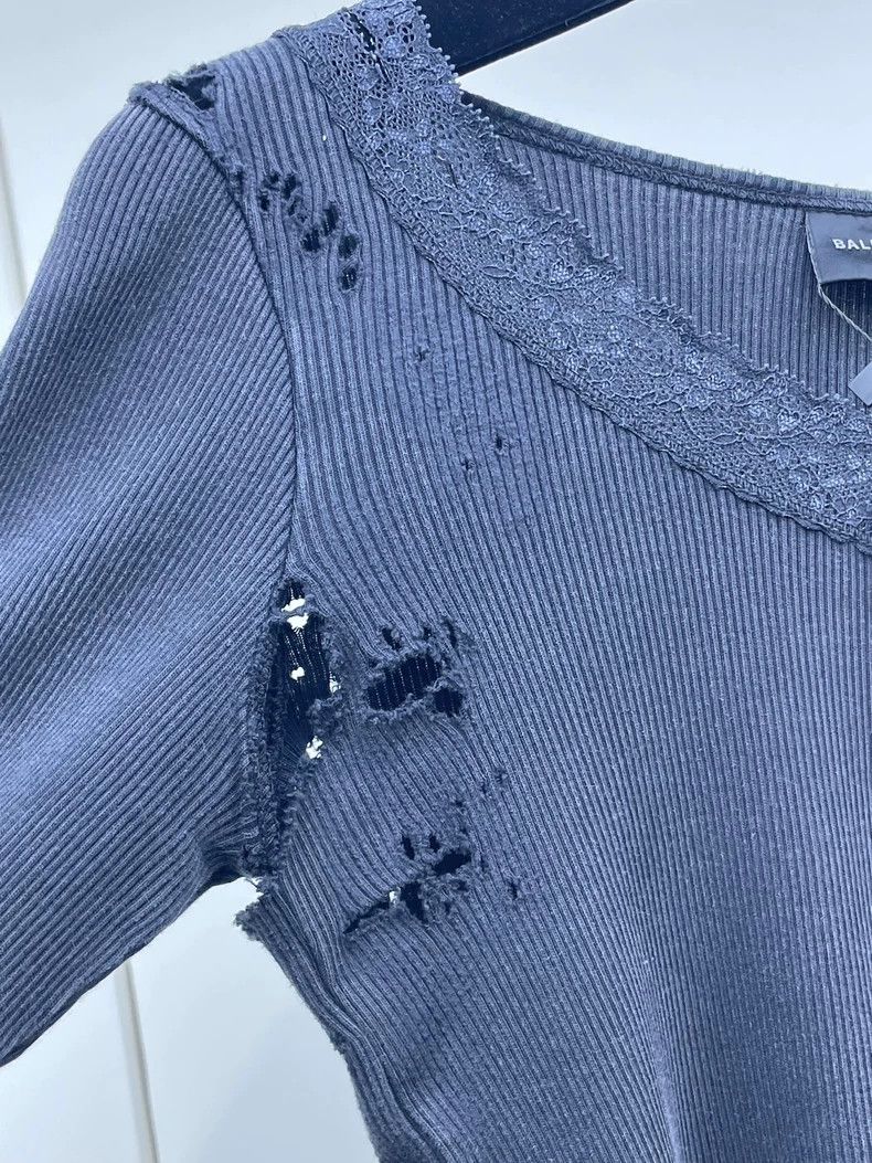 Balenciaga Balenciaga Smoky Old Ripped Slim Top Size XS / US 0-2 / IT 36-38 - 4 Thumbnail