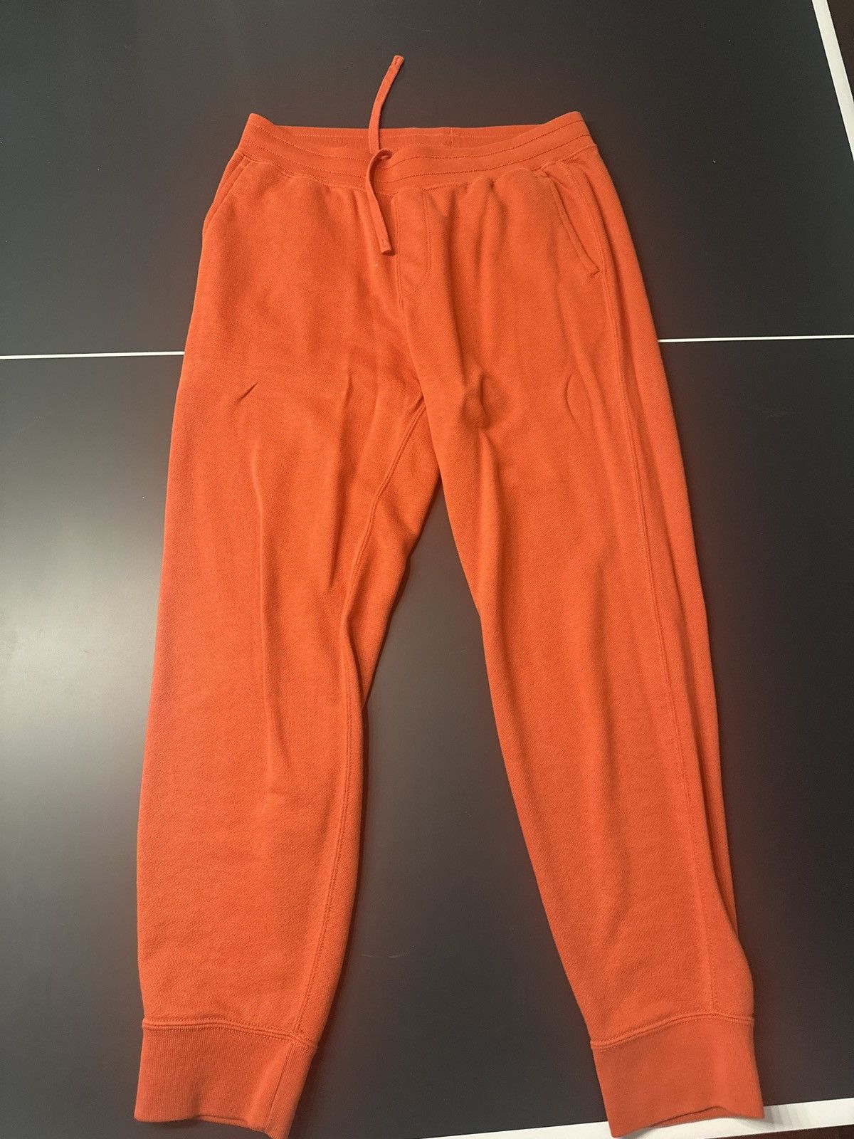 Uniqlo Uniqlo Sweatpants Size US 34 / EU 50 - 1 Thumbnail