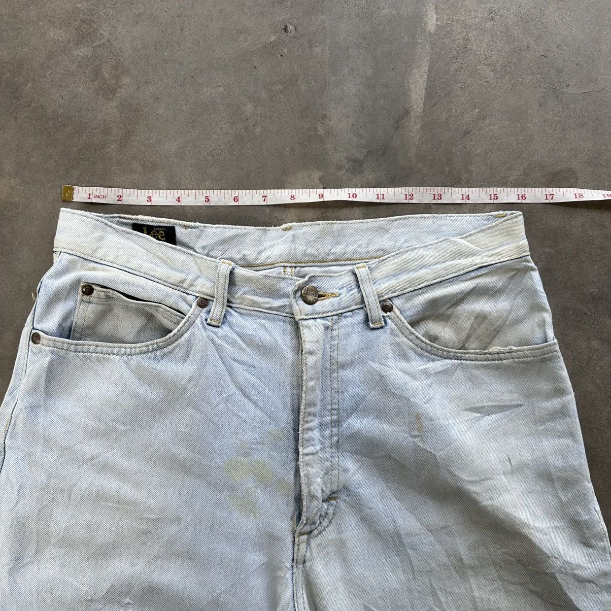 Japanese Brand Vintage Lee Lightwash Distressed Faded Denim Jean Pant W32 Size US 32 / EU 48 - 9 Thumbnail