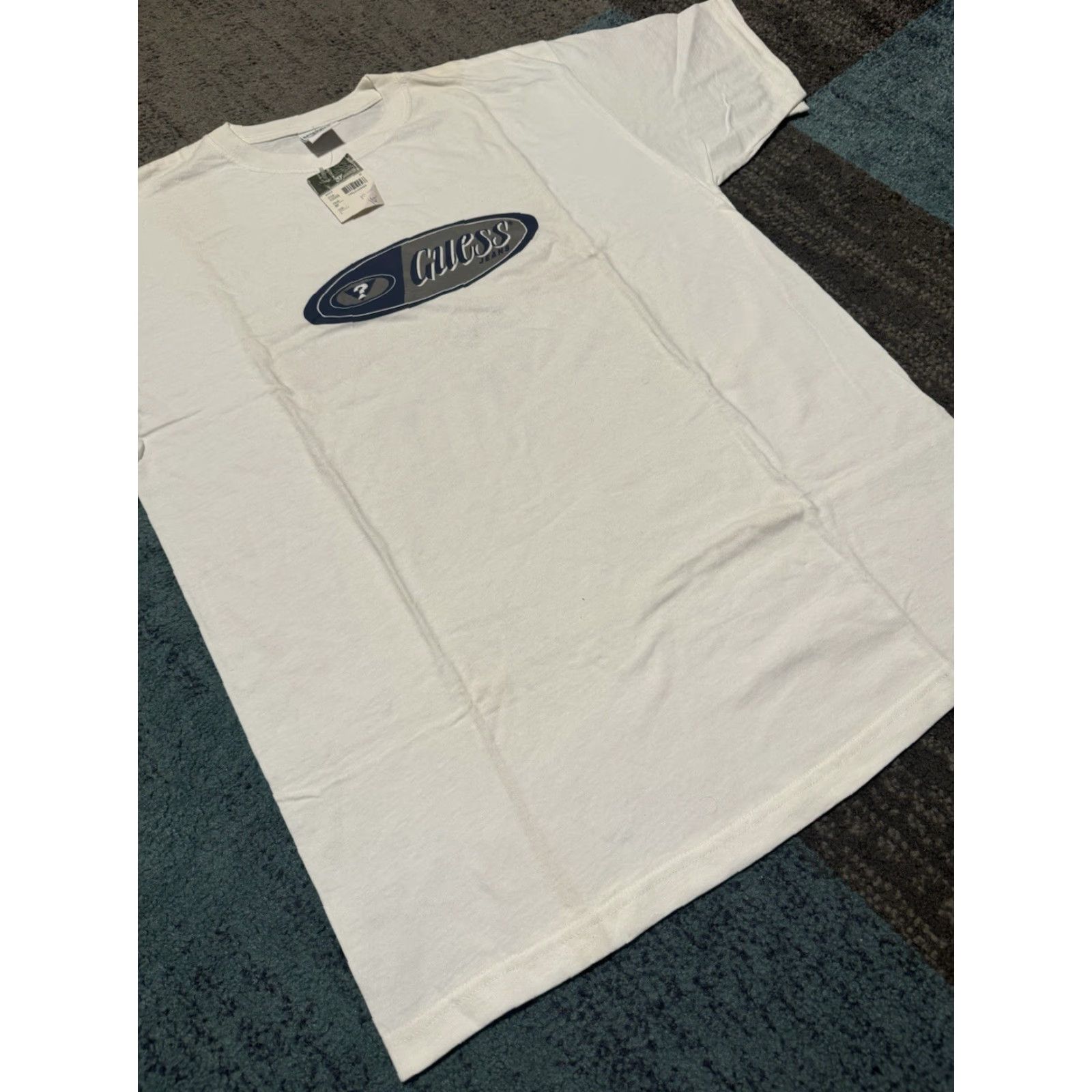 Guess VINTAGE GUESS Graphic T Shirt Size Large 90s Made In USA Size US L / EU 52-54 / 3 - 4 Thumbnail