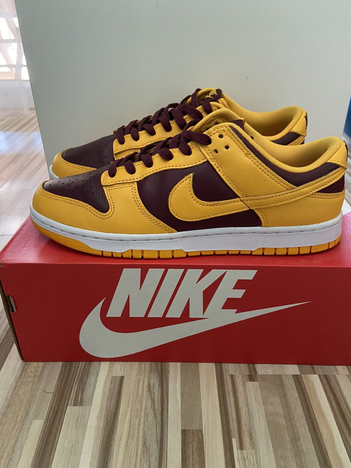 Nike Nike Dunk Low Retro University Gold Size US 10 / EU 43 - 1 Thumbnail