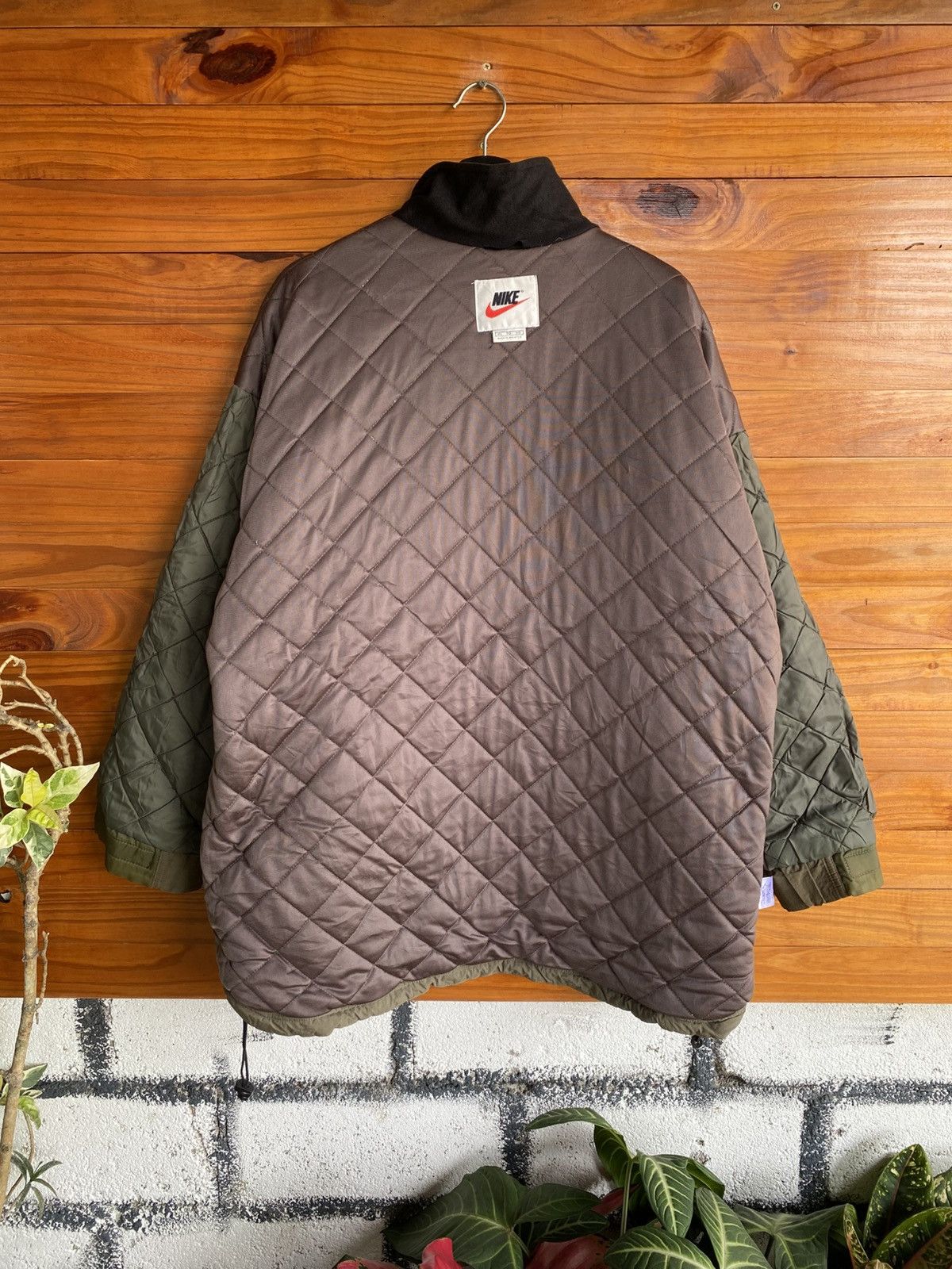 Nike Vintage Nike Two-Tone Quilted Insulated Olive Green & Khaki Size US XL / EU 56 / 4 - 22 Thumbnail