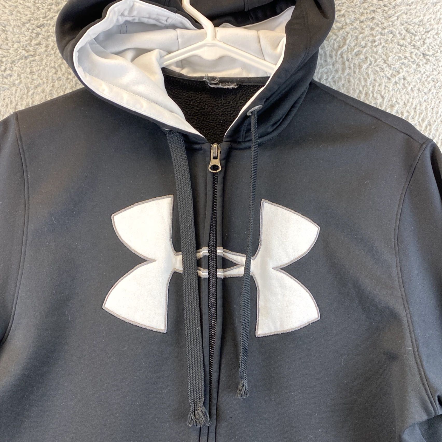 Under Armour Under Armour Men's Hoodie Logo SMALL Fleece Pullover Hooded Sweatshirt/ 76-49 Under Armour Logo Hoodie Sweatshirt Men’s Fleece Pullover Hooded Zip? Size US S / EU 44-46 / 1 - 3 Thumbnail